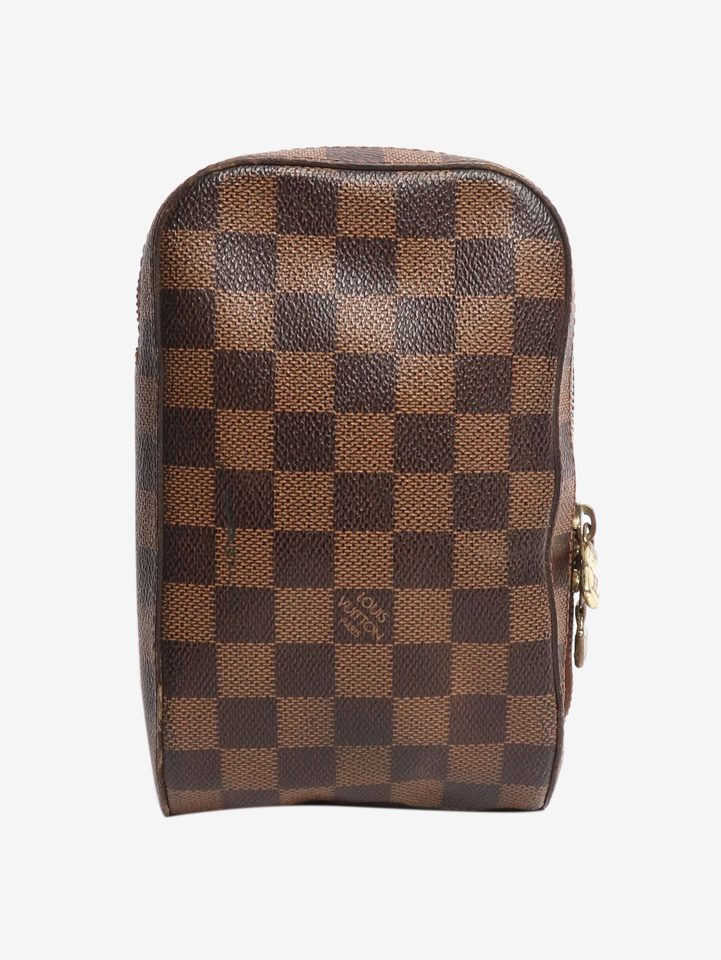 Louis Vuitton  Shoulder bags - size