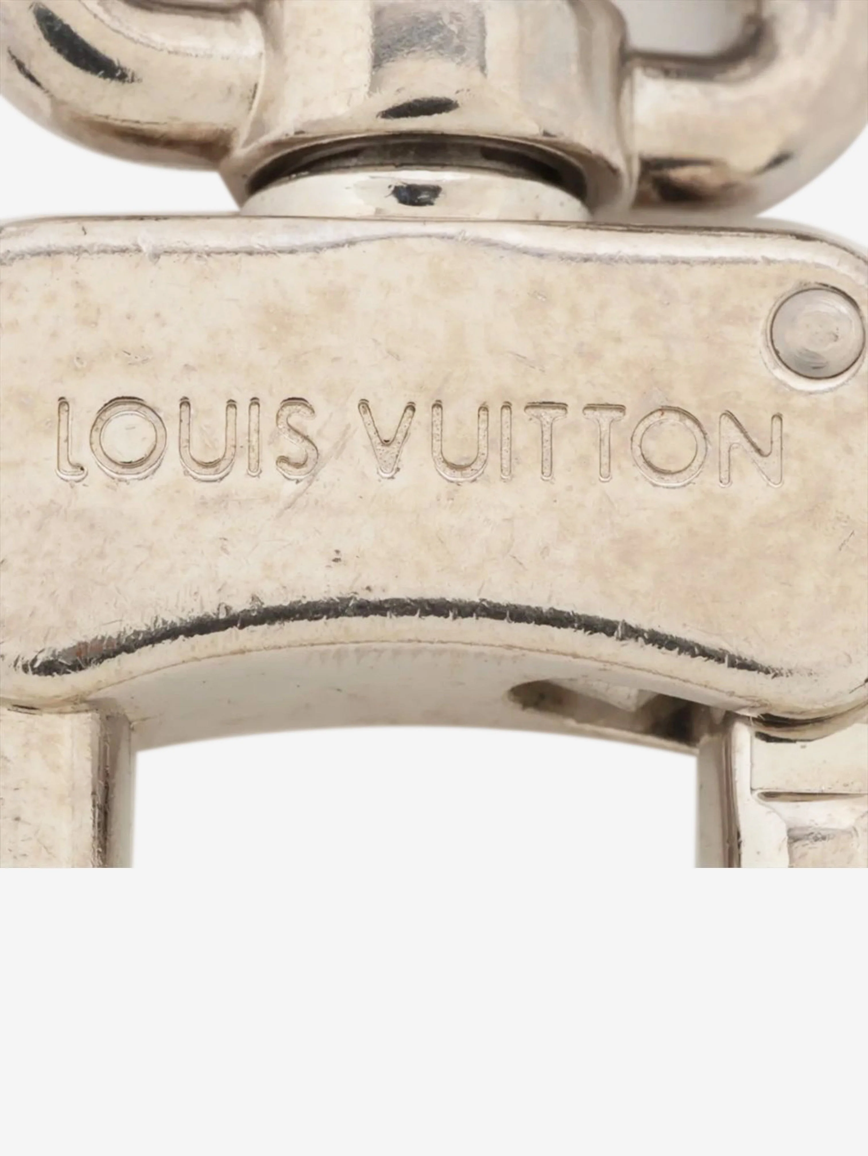 Silver Porto Cure keychain - Image 6