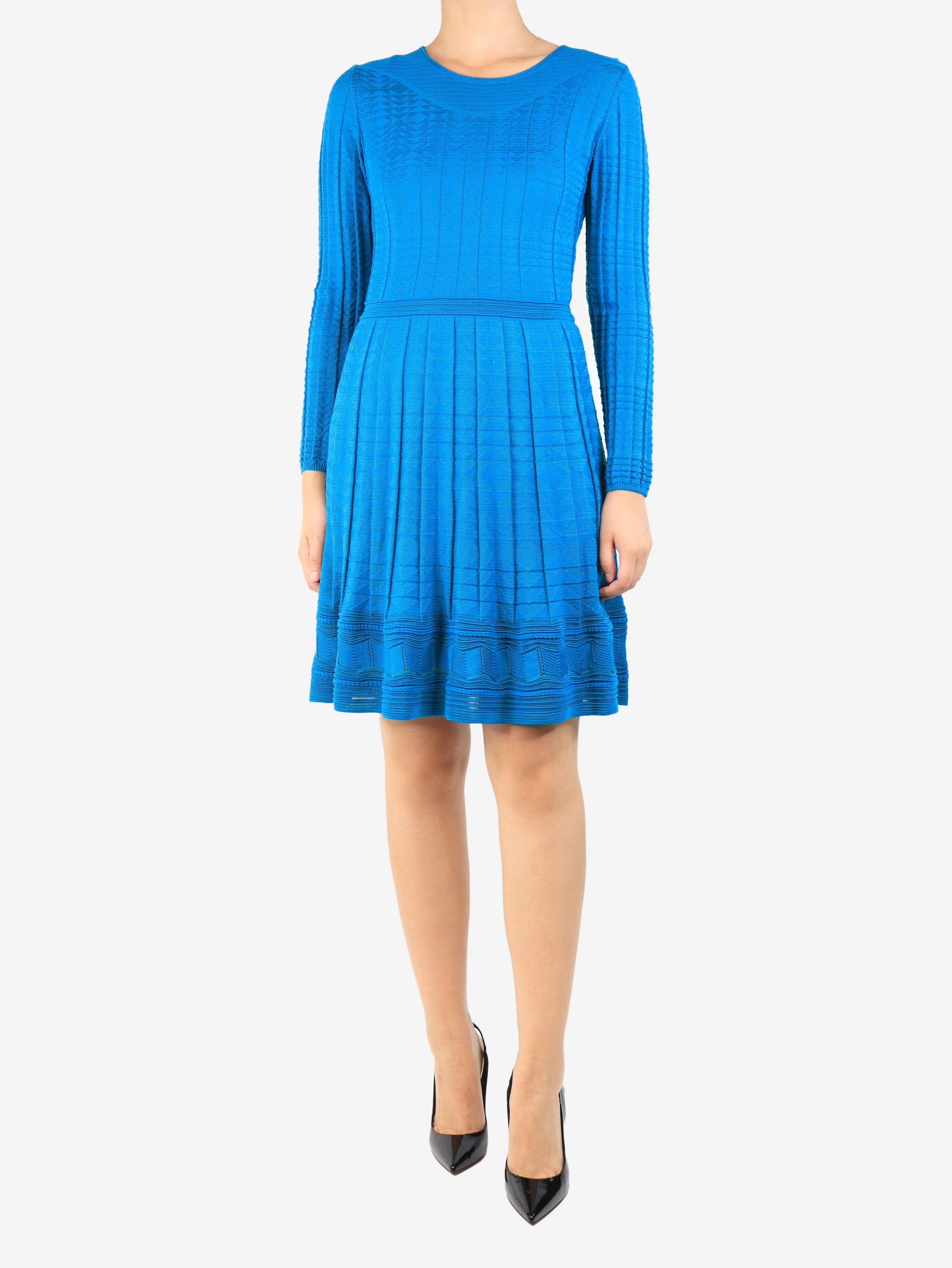 Blue pleated knit dress - size UK 10