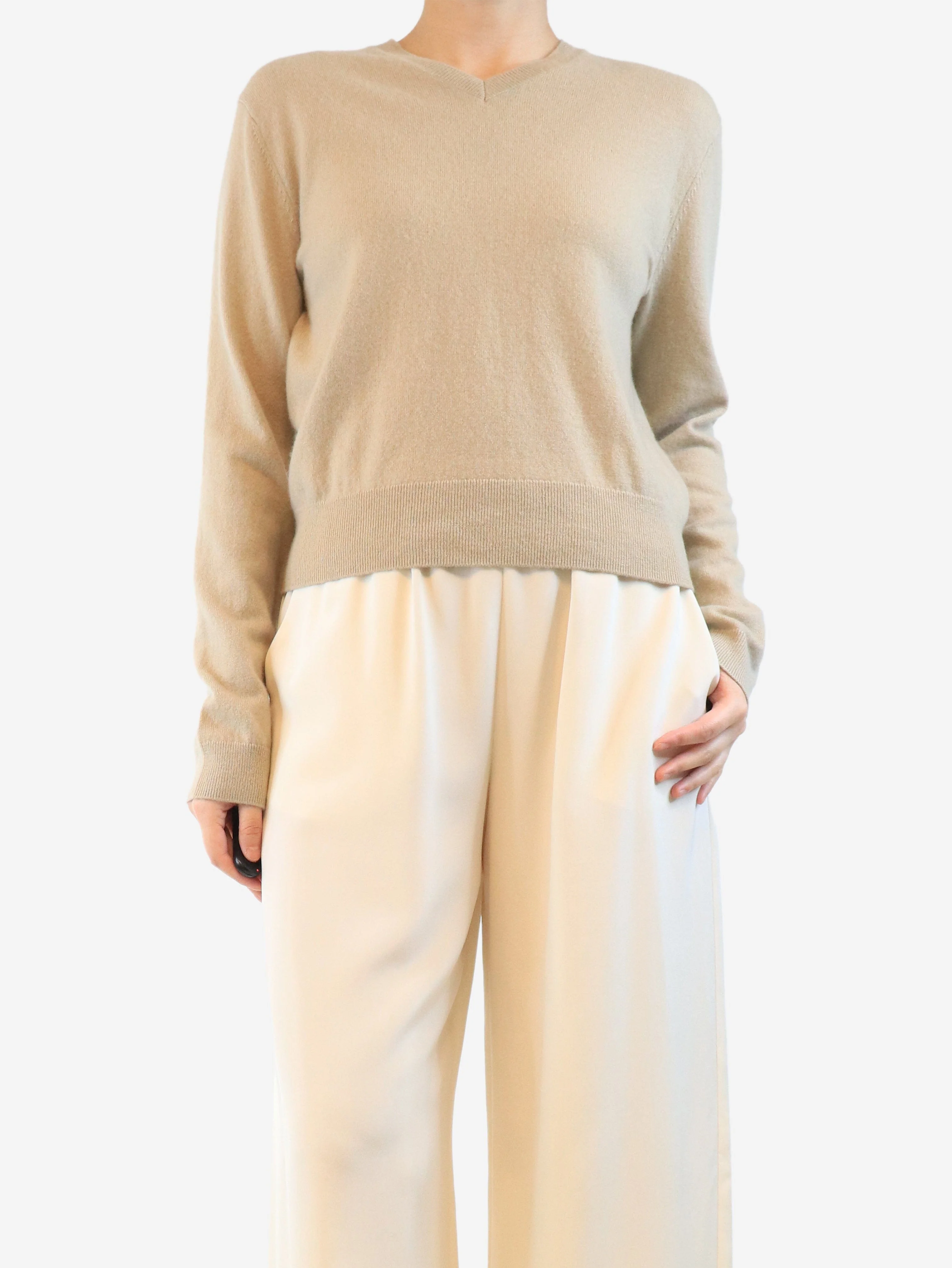 Neutral cashmere v-neck jumper - size S - Image 3
