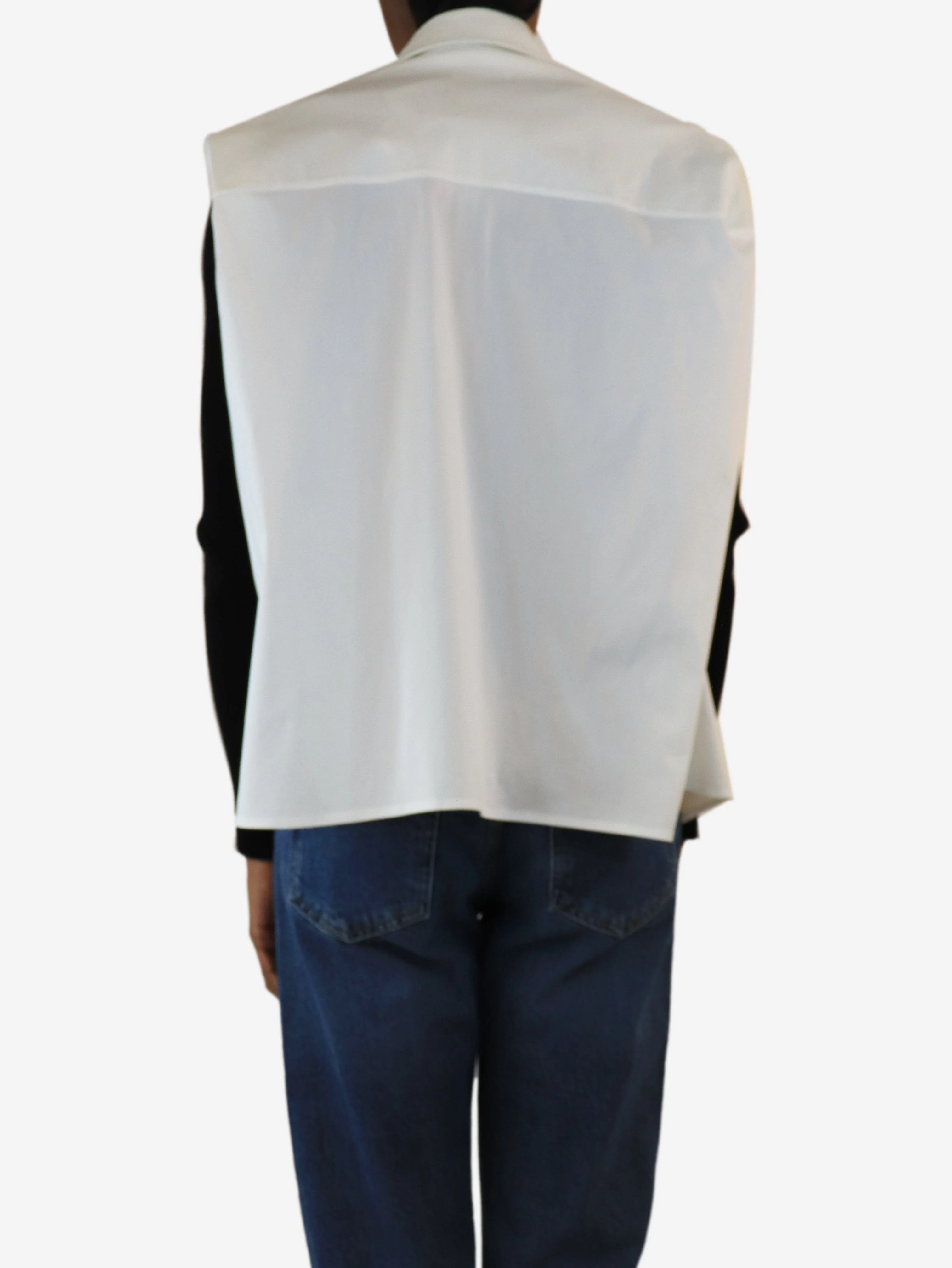 White sleeveless shirt - size UK 4 - Image 2