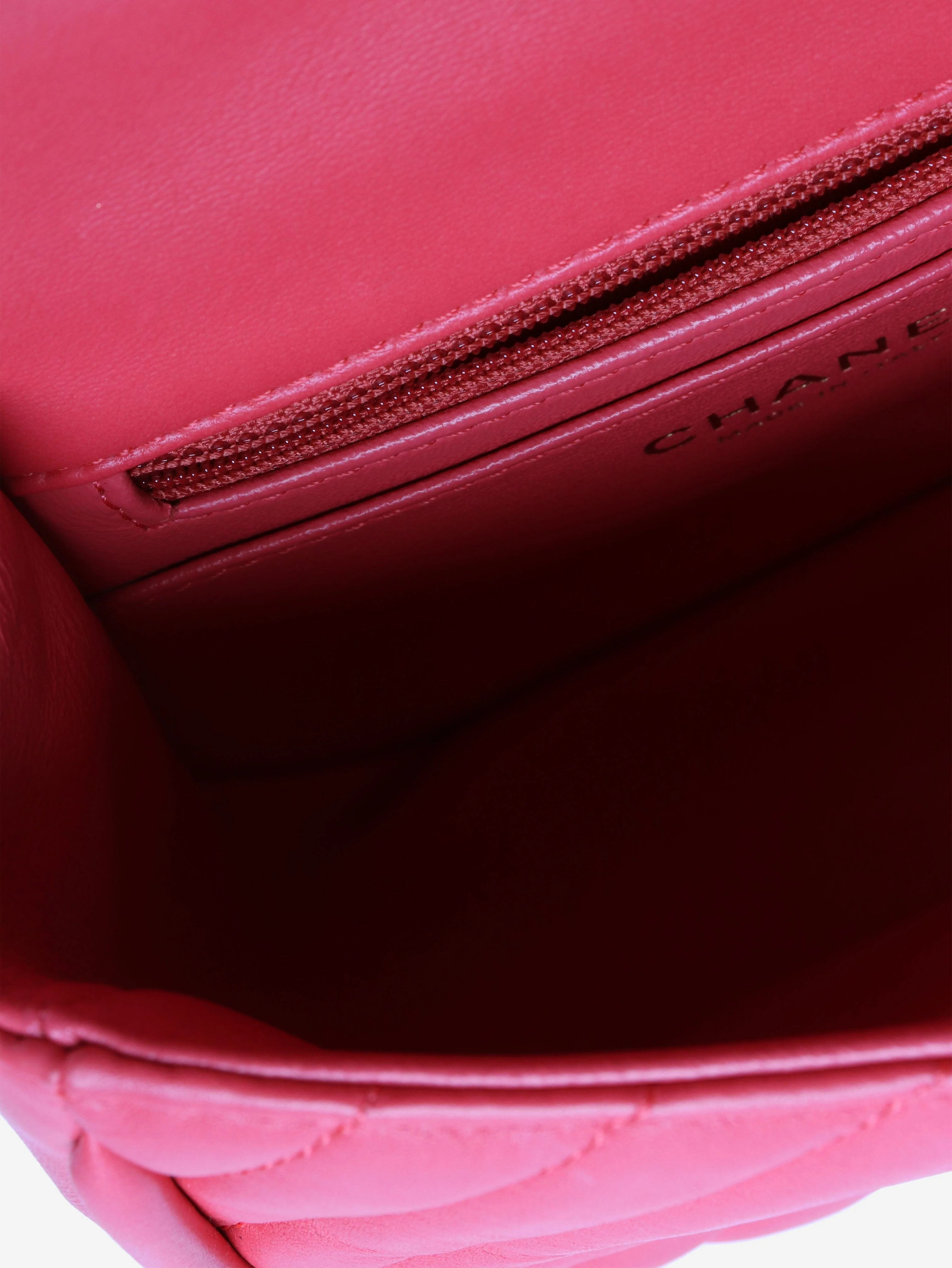 Pink 2017 chevron v-stitch lambskin shoulder bag - Image 8