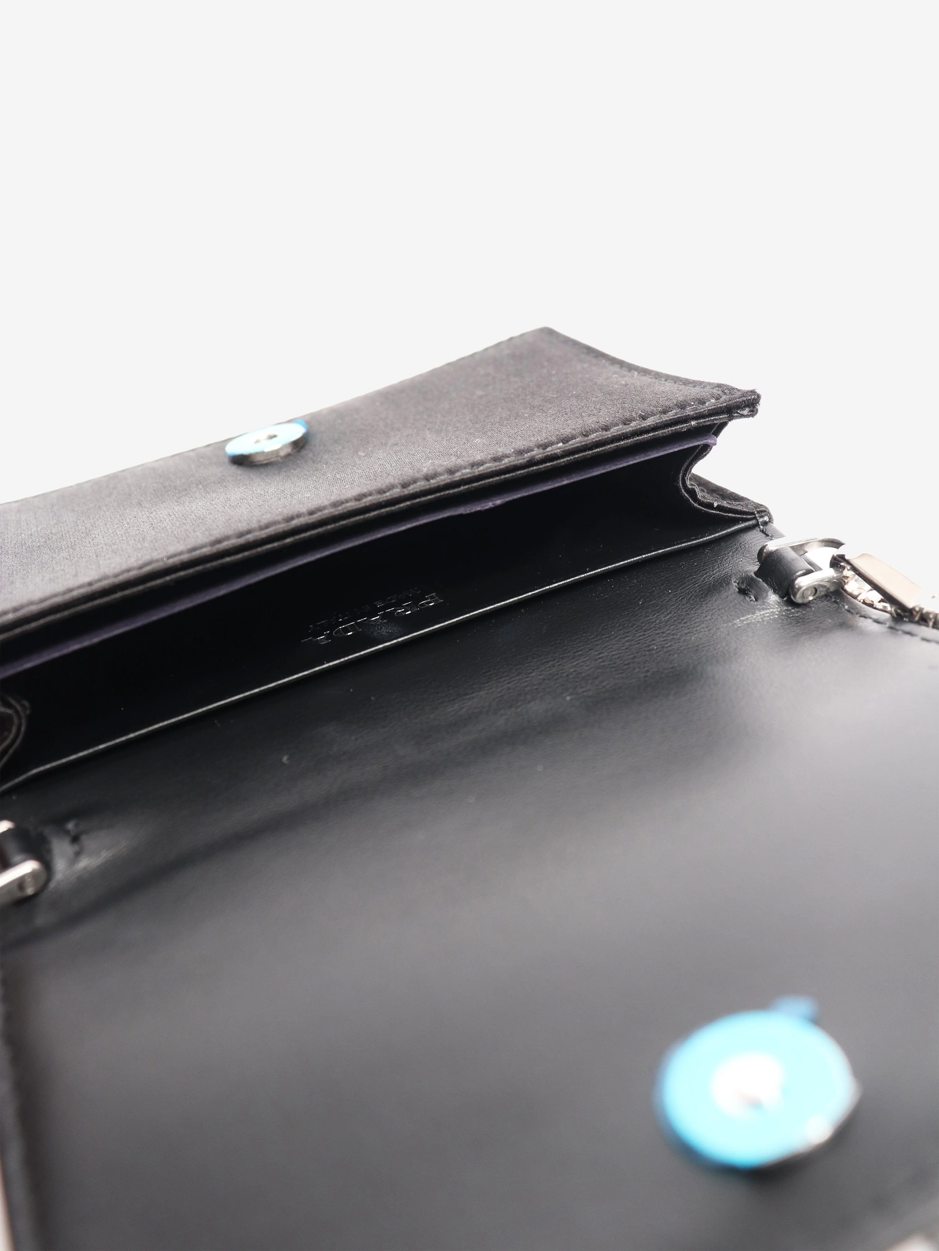 Black crystal-embellished chain cardholder - Image 5