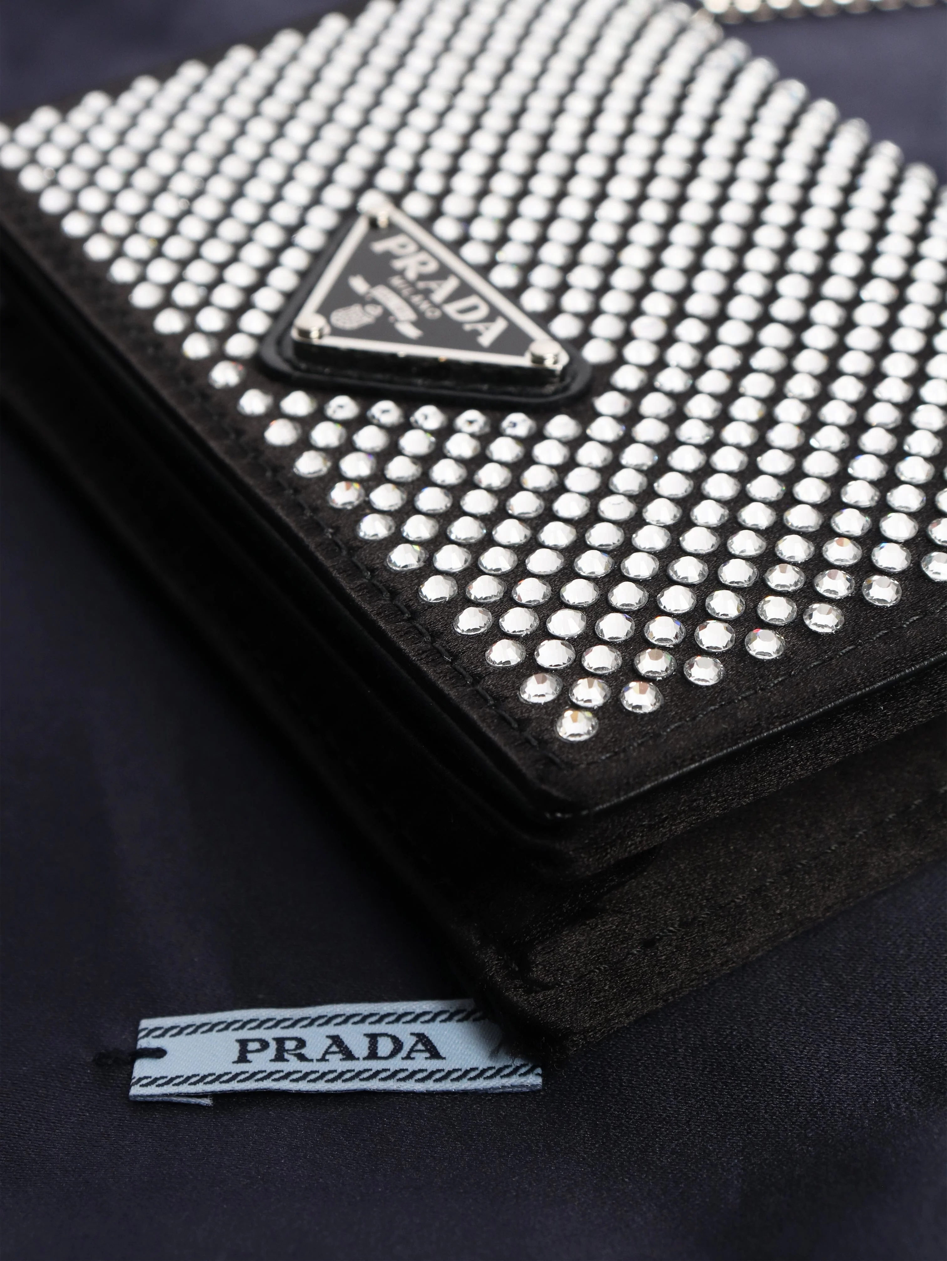 Black crystal-embellished chain cardholder - Image 6