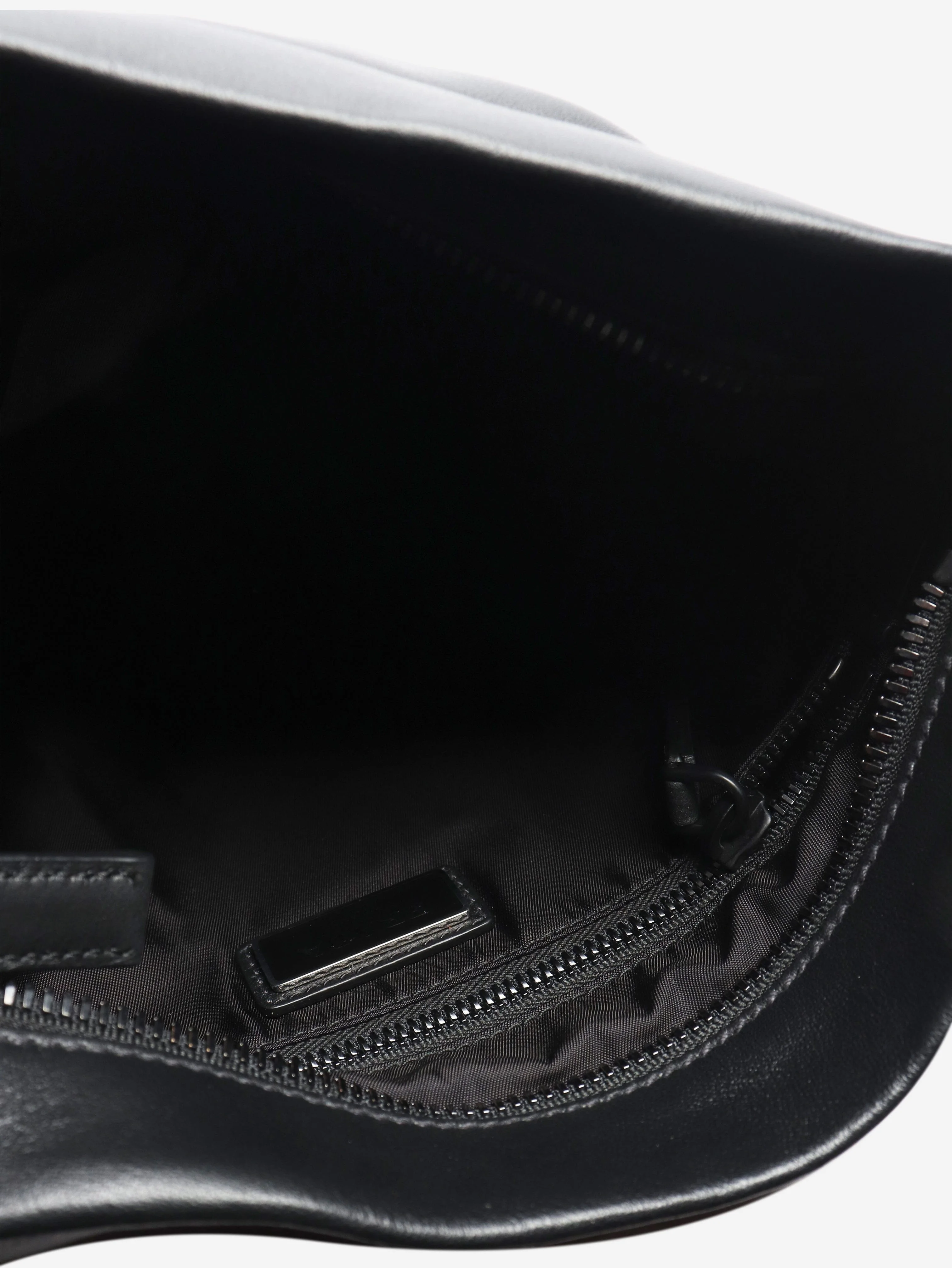 Black leather pouch bag - Image 5