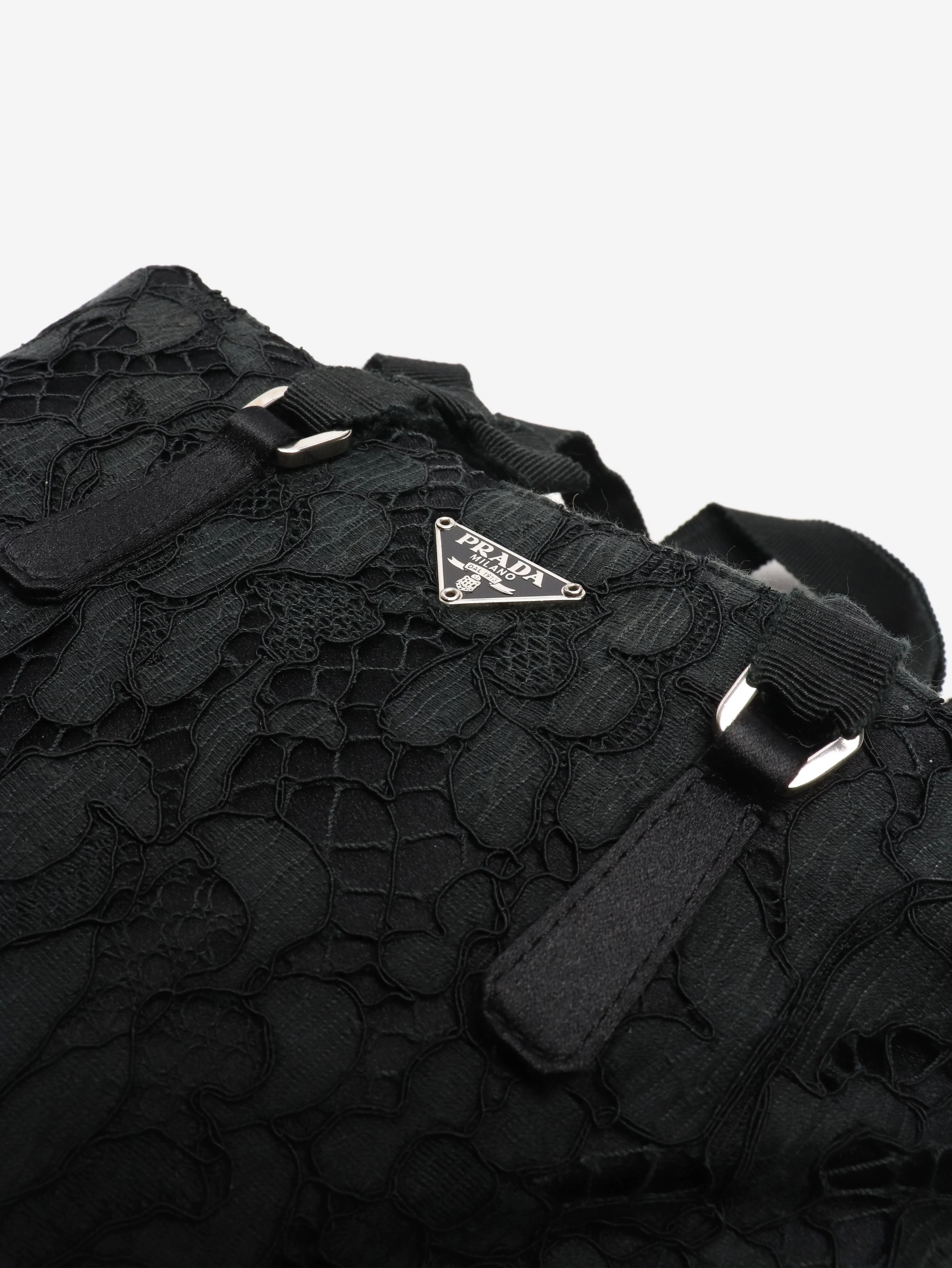 Black mini lace top handle bag - Image 4
