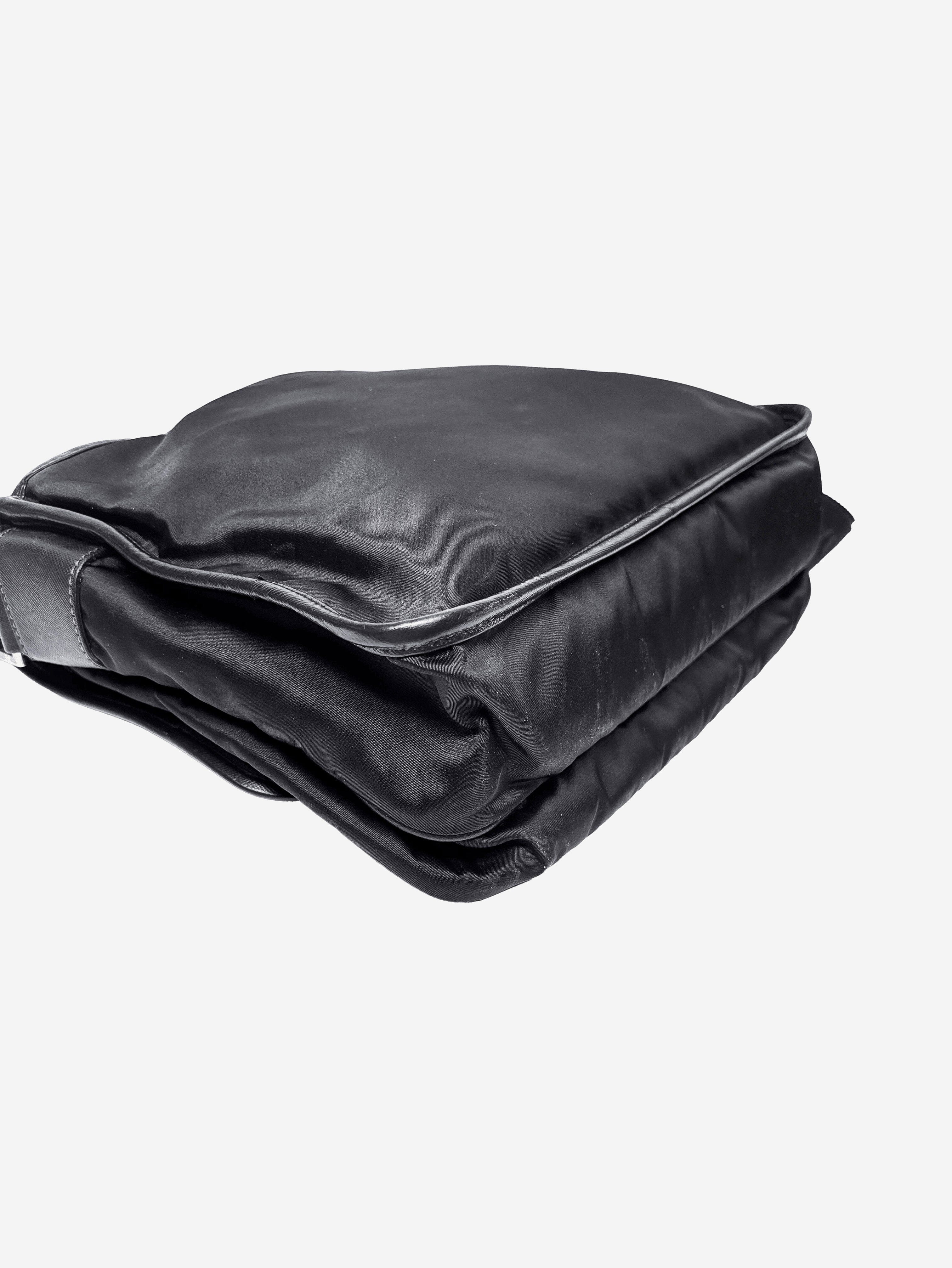 Black nylon messenger bag - Image 2