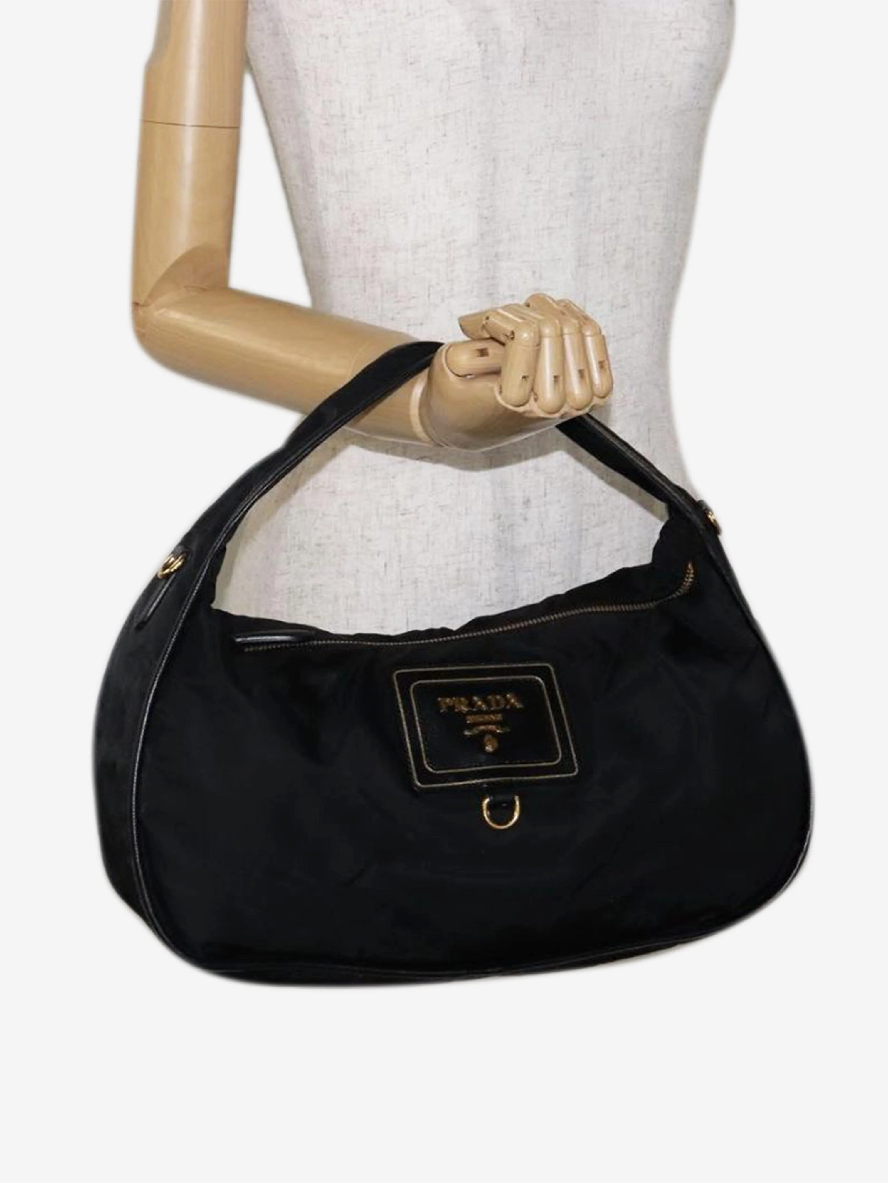Black nylon shoulder bag - Image 22