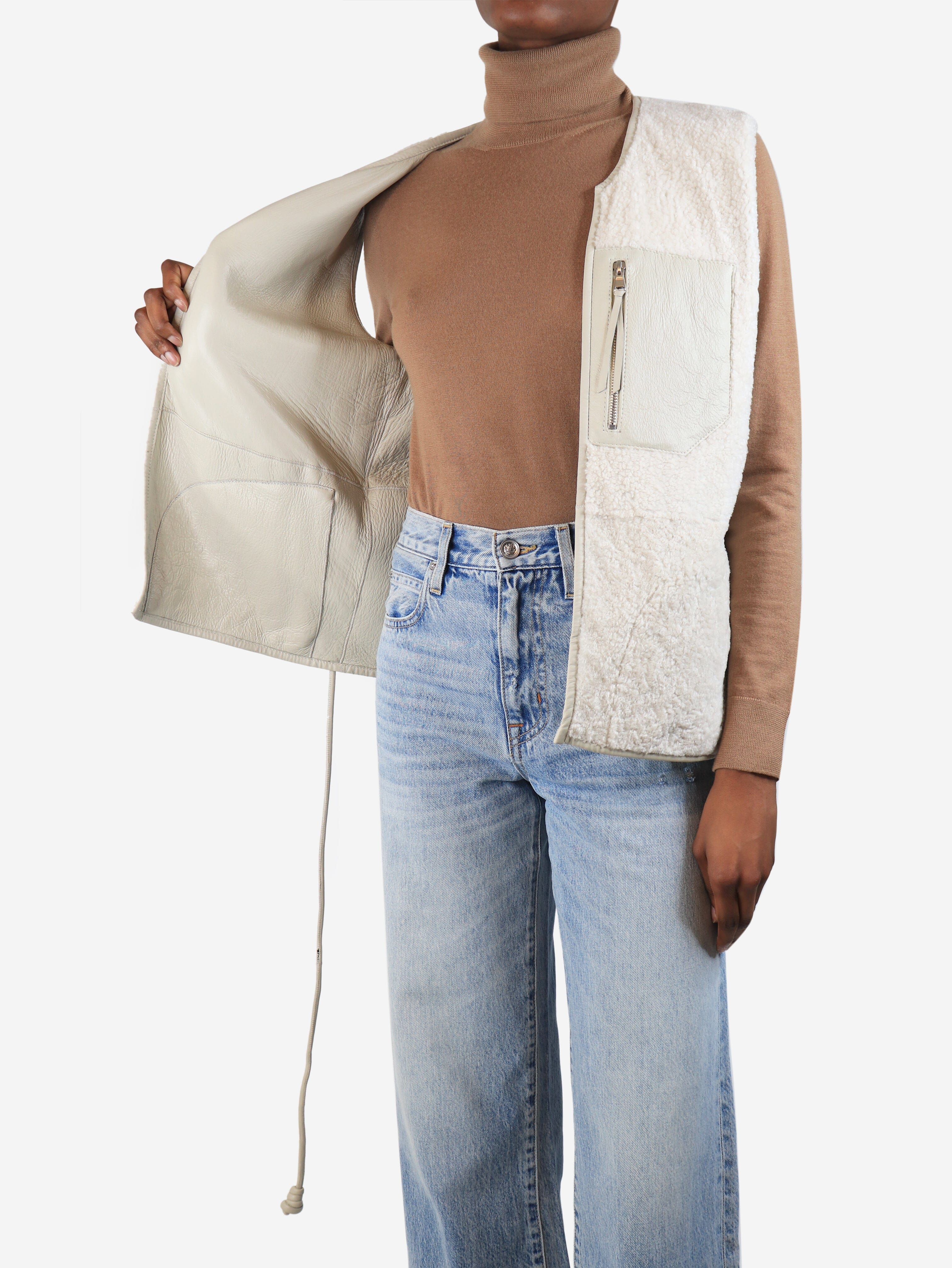 Ivory Oliver shearling vest - size XS - Image 4
