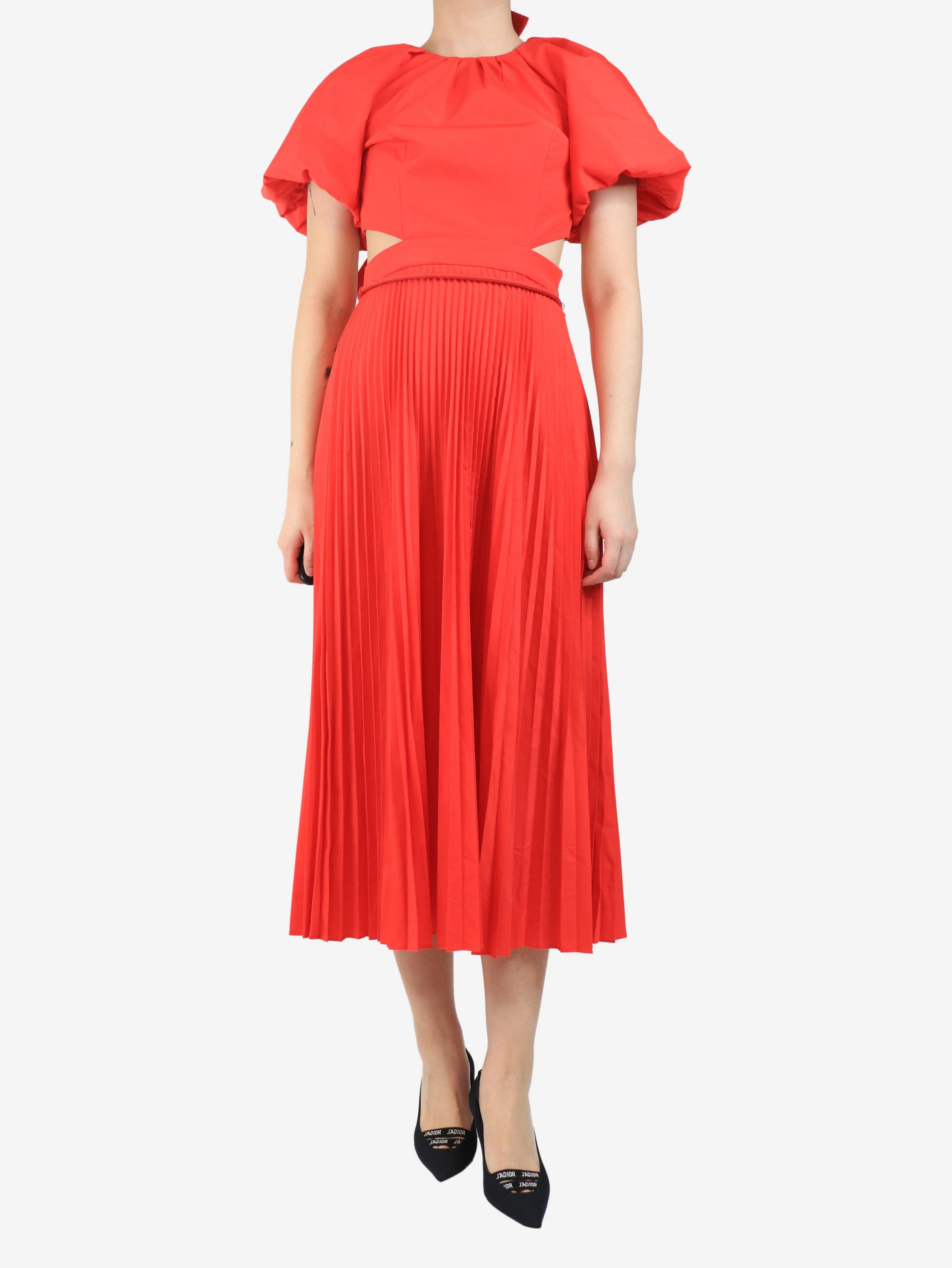 Red pleated dress with belt - size UK 8