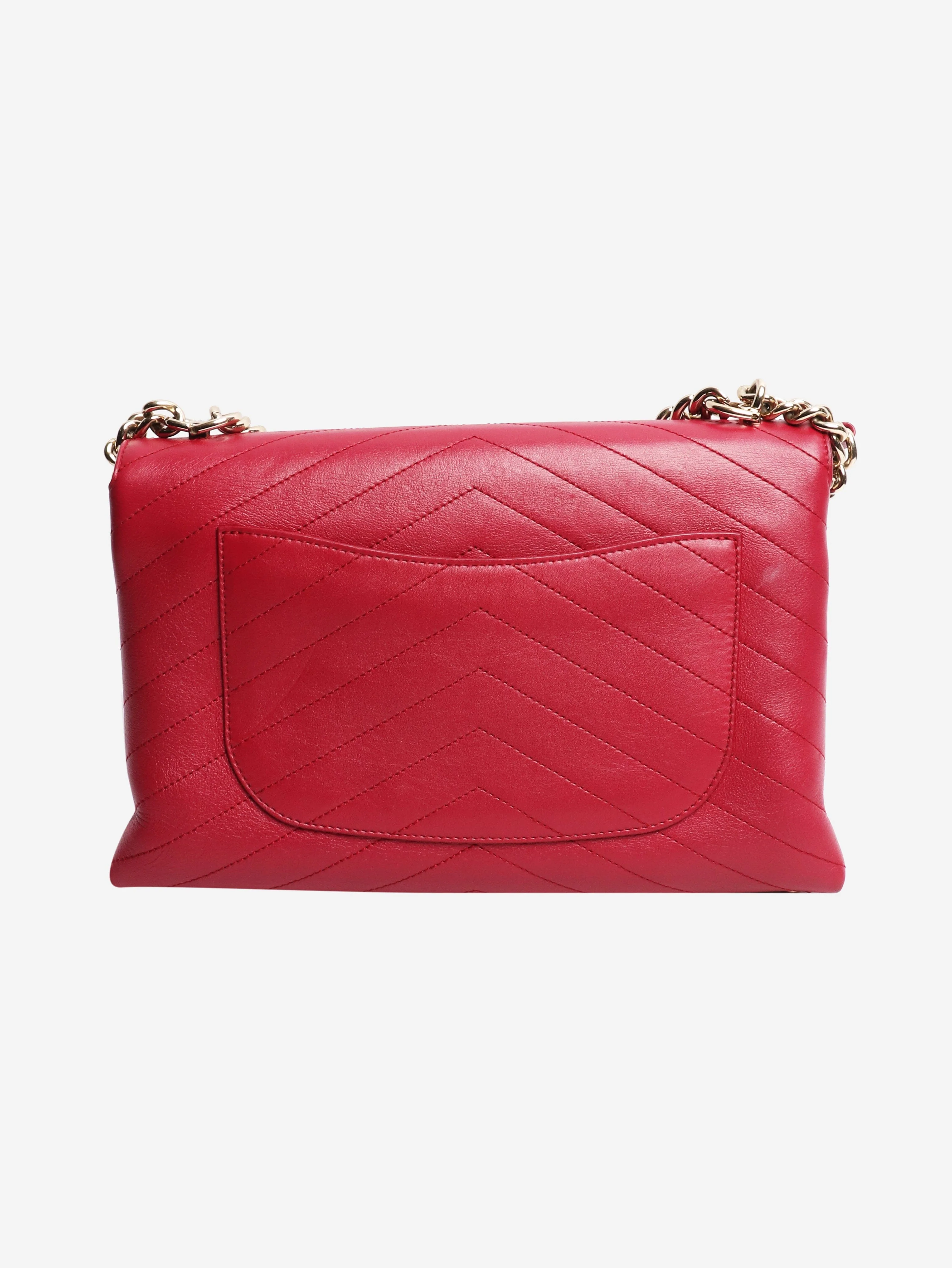 Red 2018 lambskin chevron-stitched flap bag - Image 3