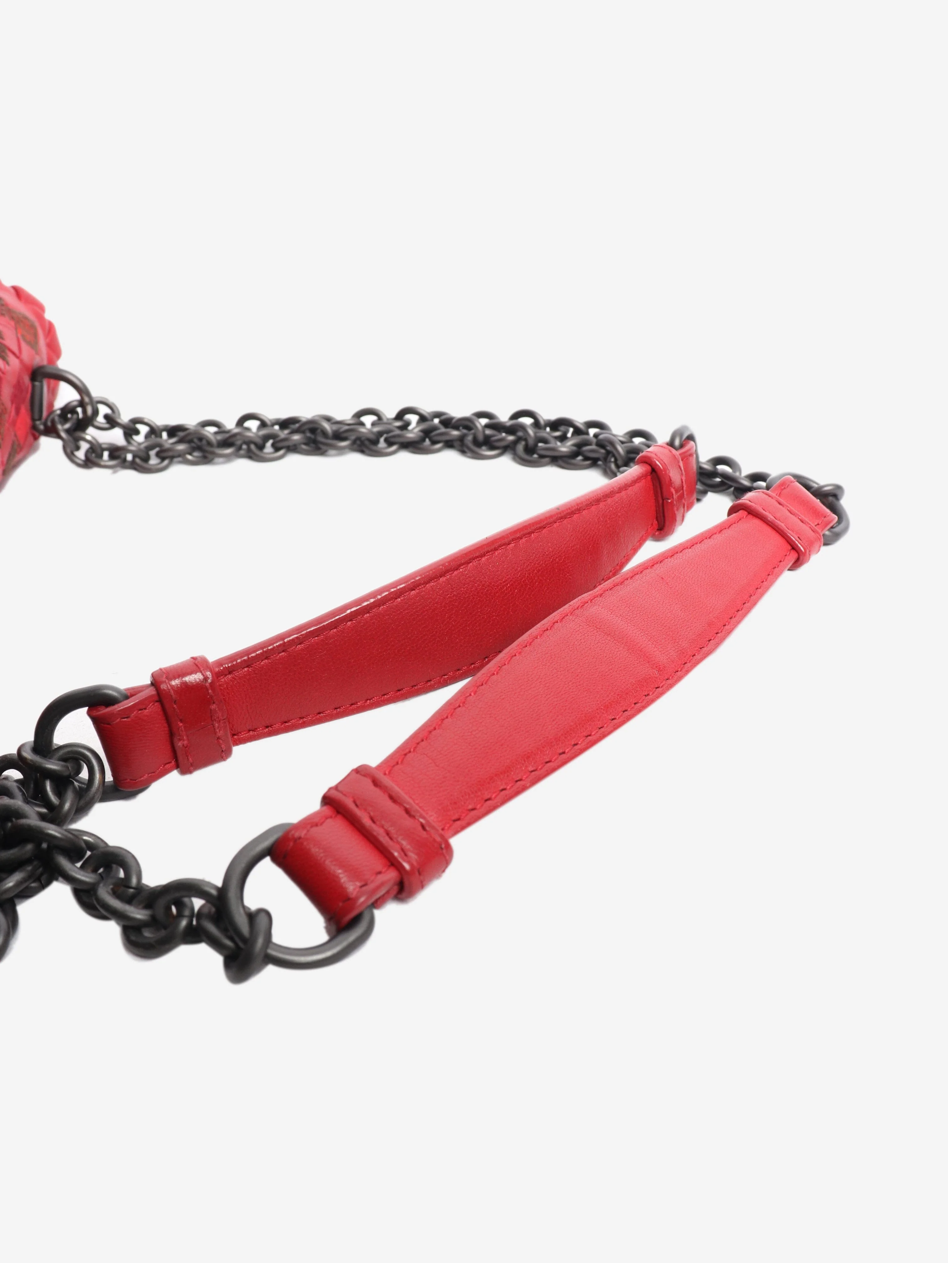Red Intrecciato leather shoulder bag - Image 8