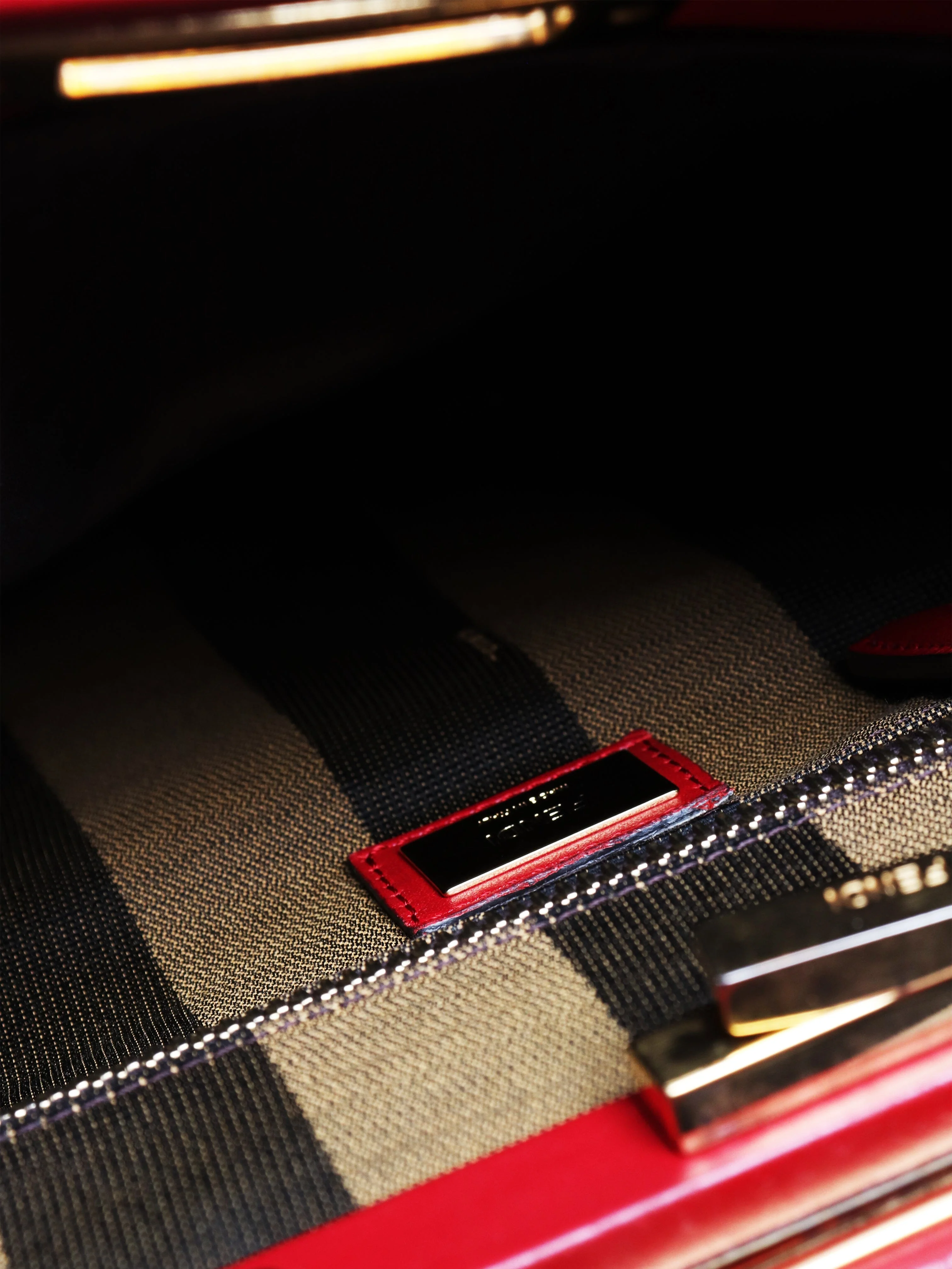 Red Peekaboo bag - Image 7