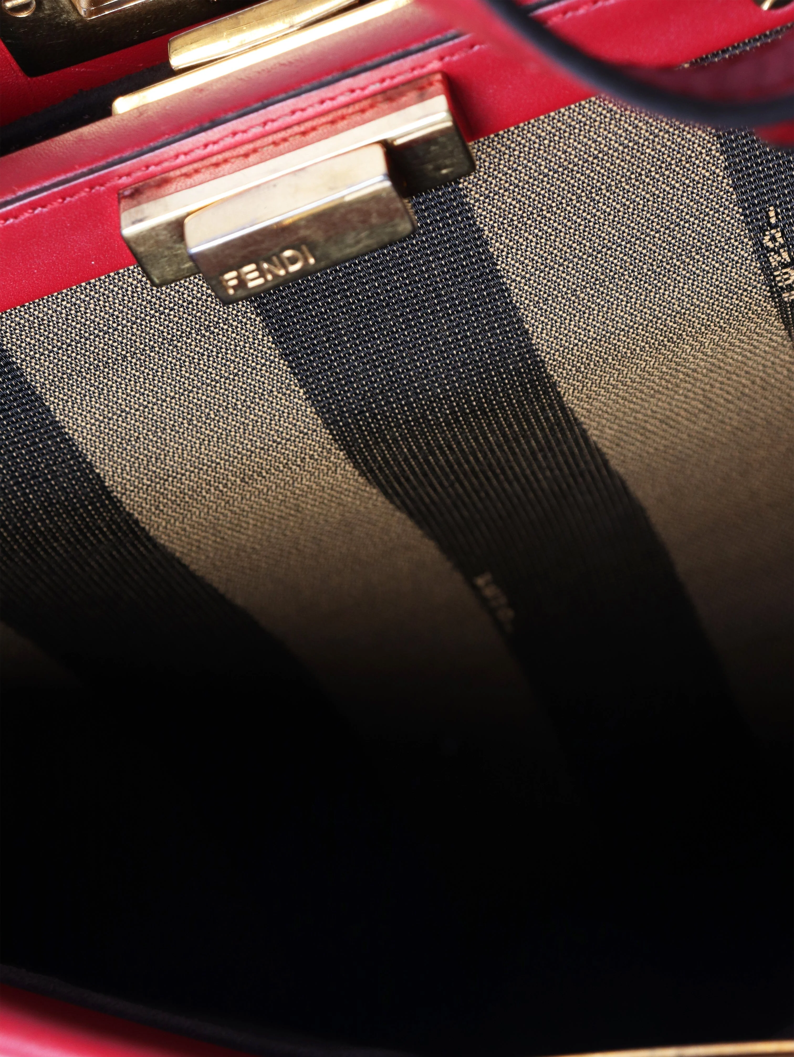Red Peekaboo bag - Image 8