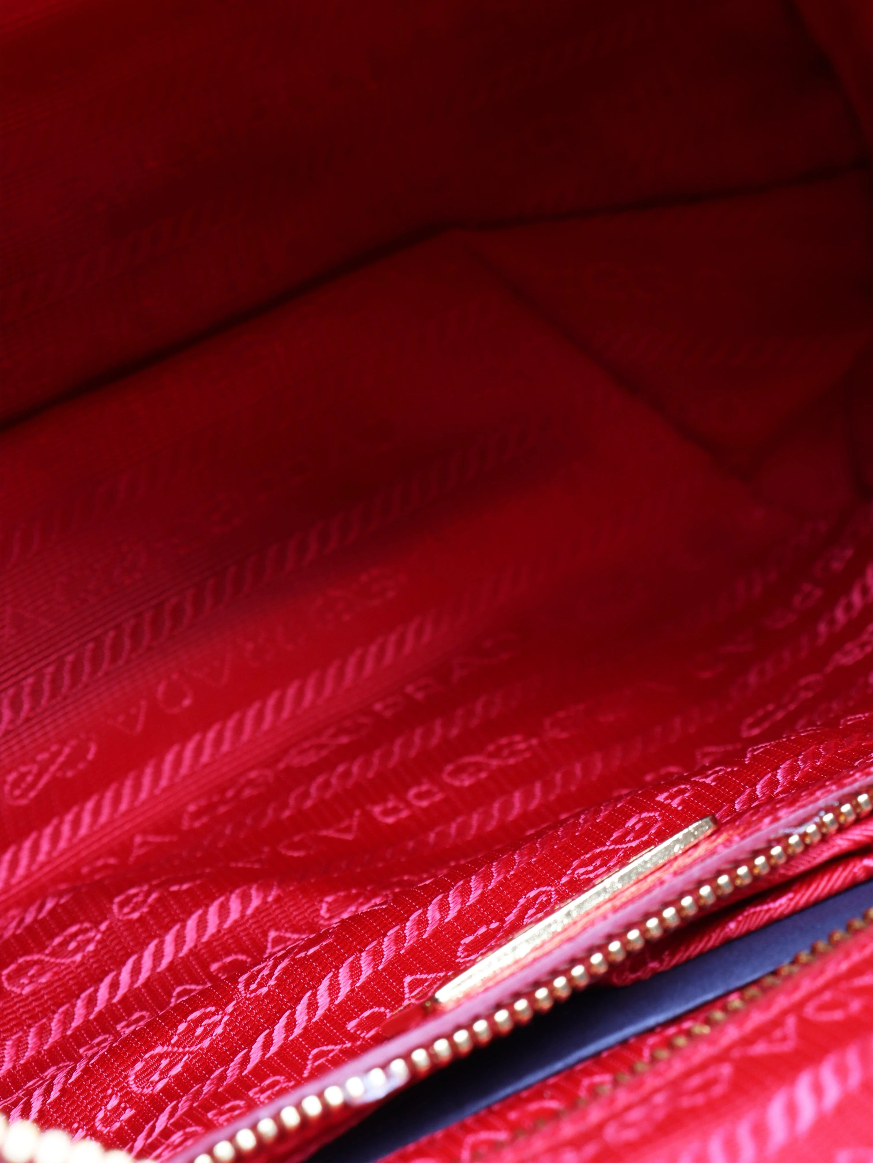 Red quilted Tessuto nylon flap bag - Image 5