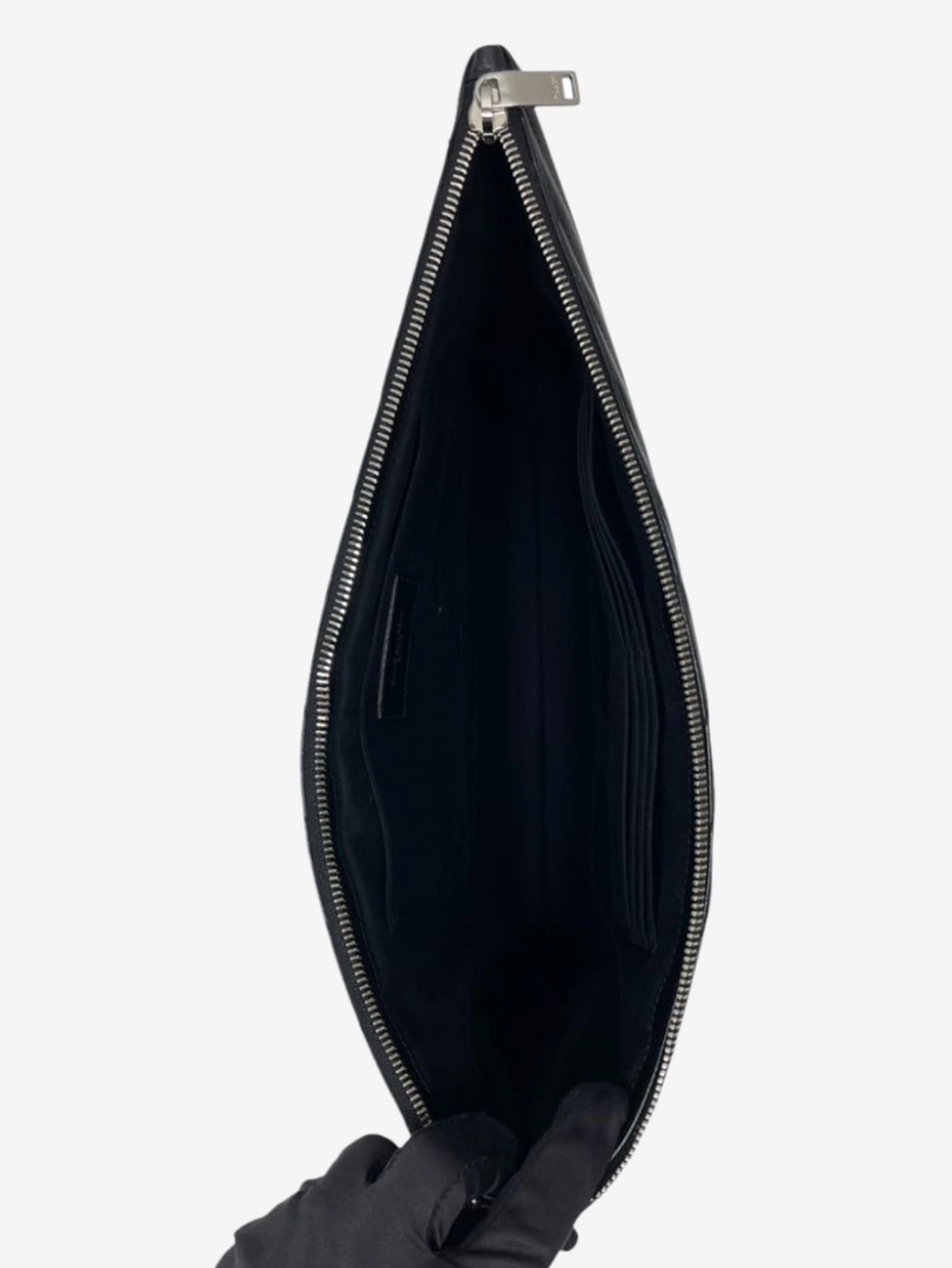 Black Matelasse pouch - Image 13
