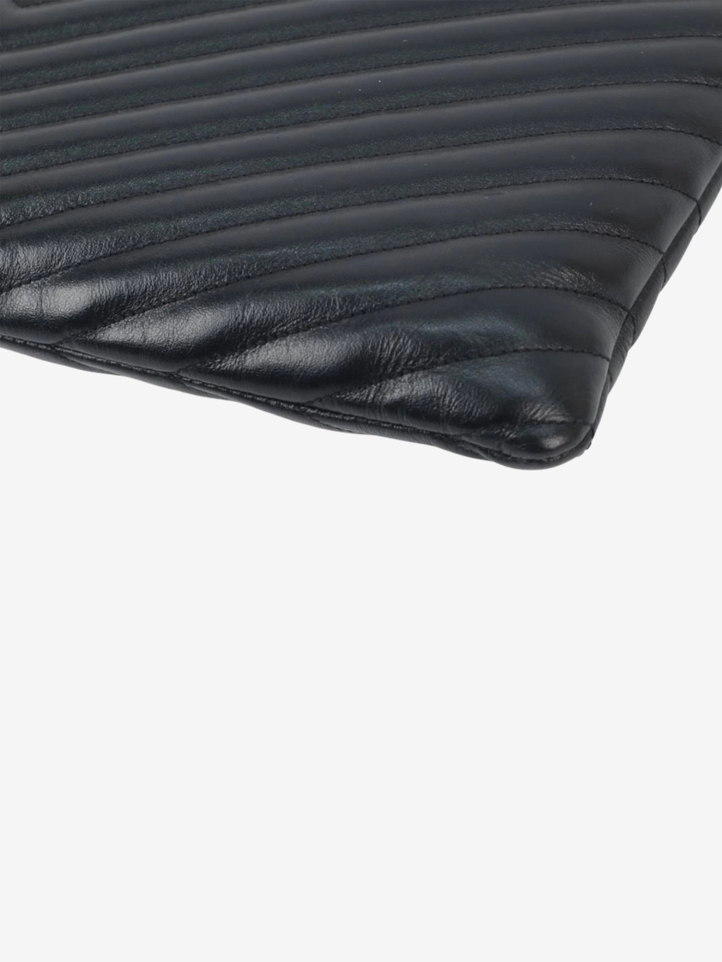 Black Matelasse pouch - Image 9