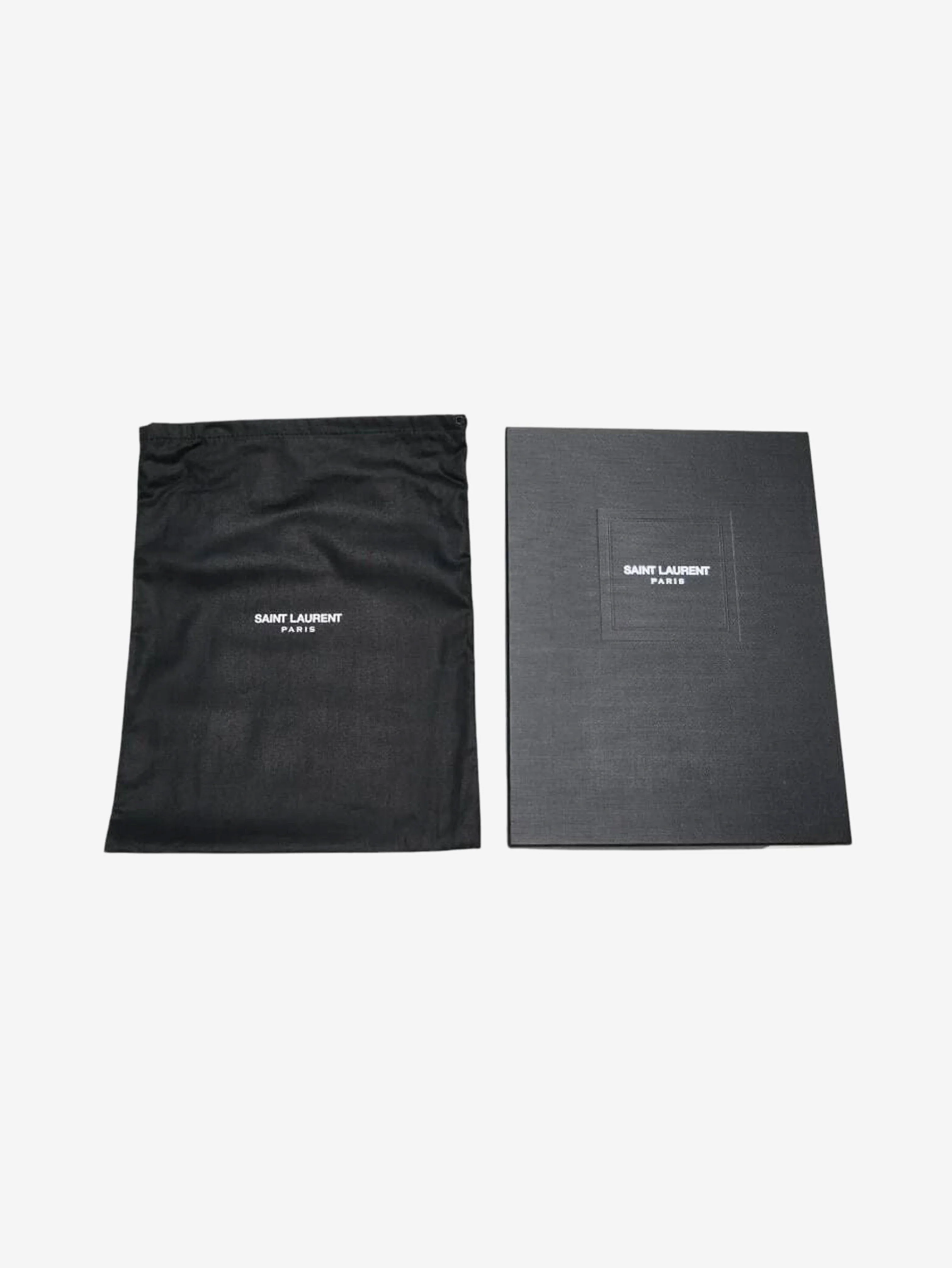 Black star leather clutch bag - Image 11