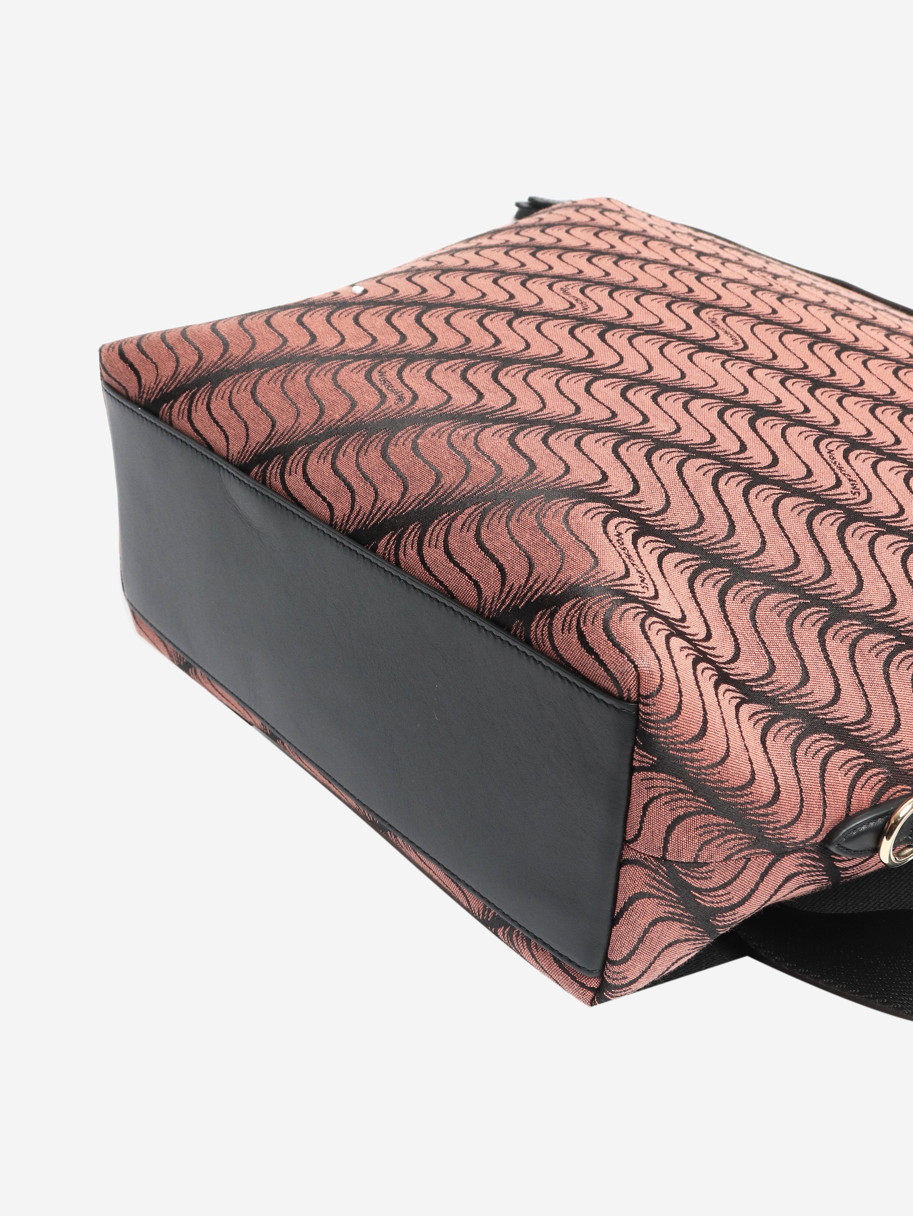Pink and black canvas rucksack - Image 4