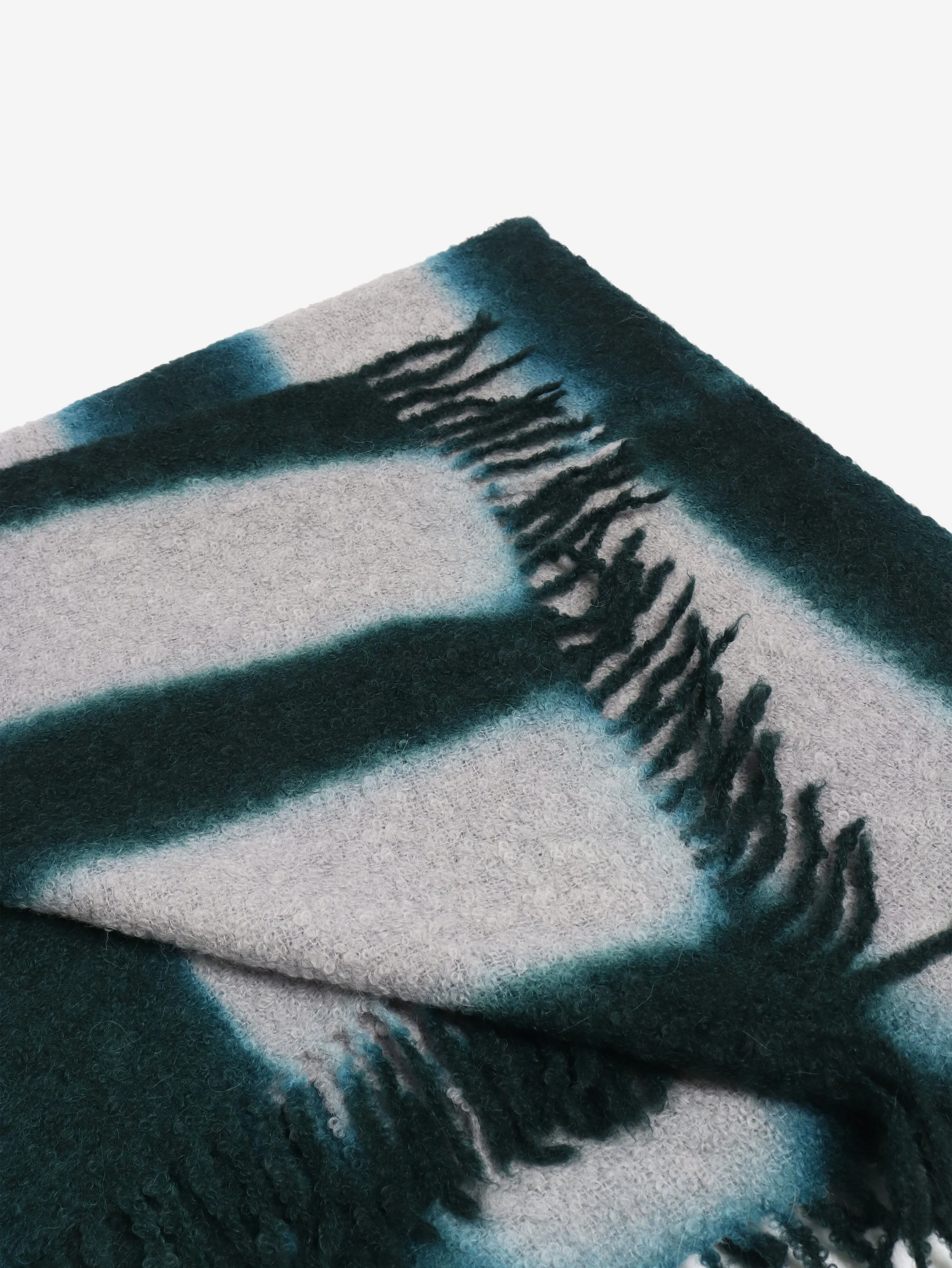 Green and grey hand woven boucle throw - Image 2