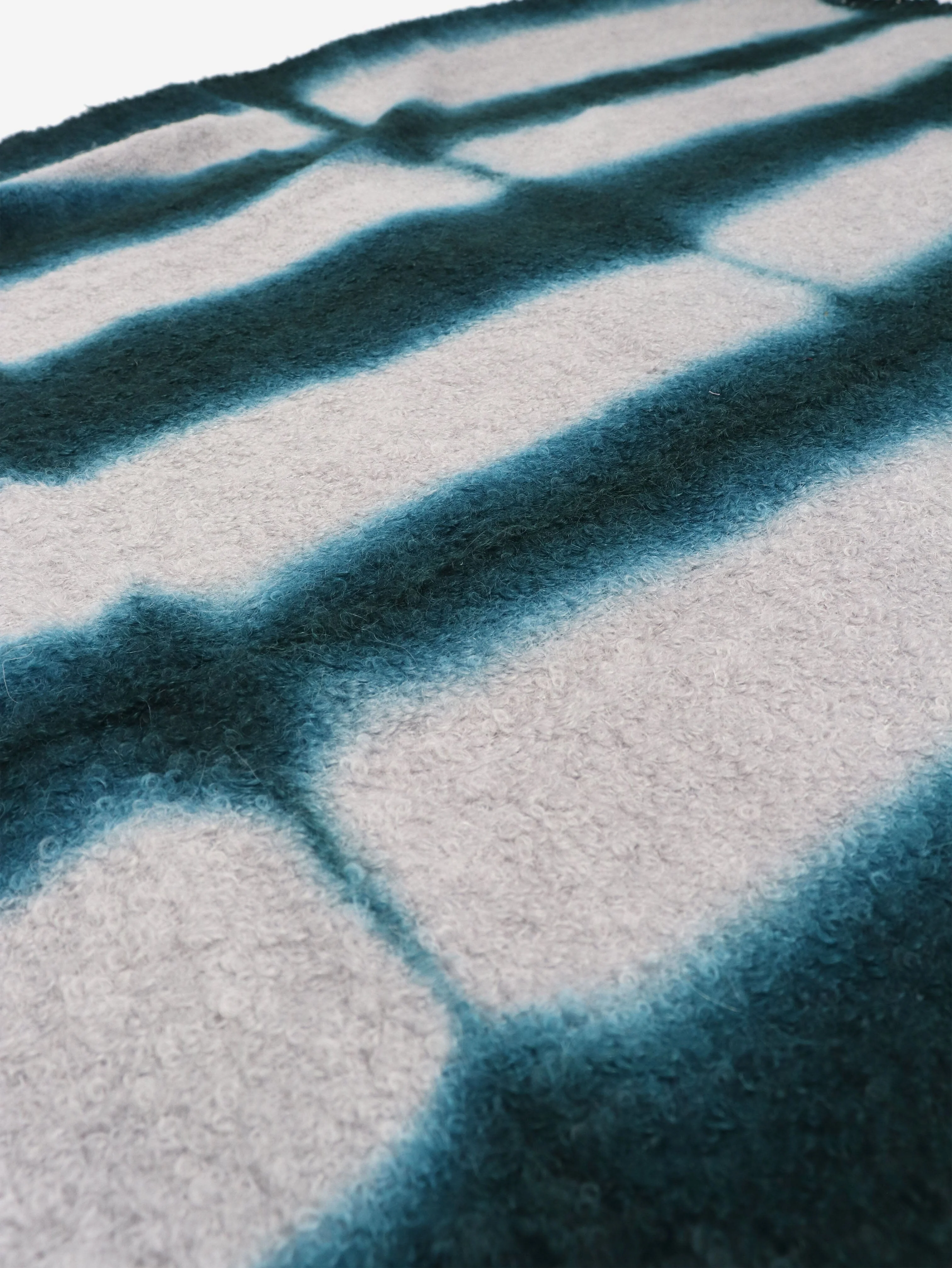 Green and grey hand woven boucle throw - Image 3