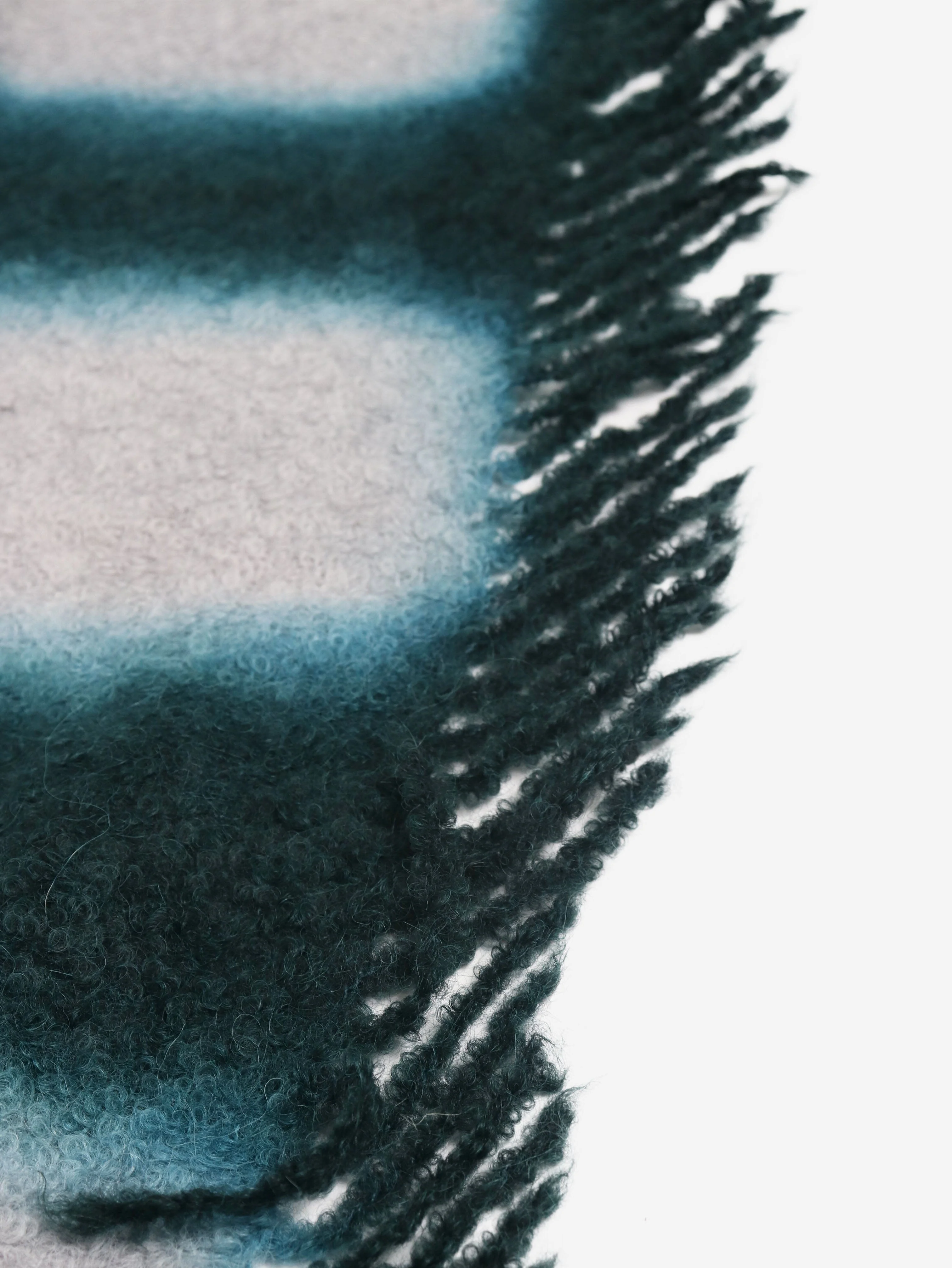 Green and grey hand woven boucle throw - Image 4