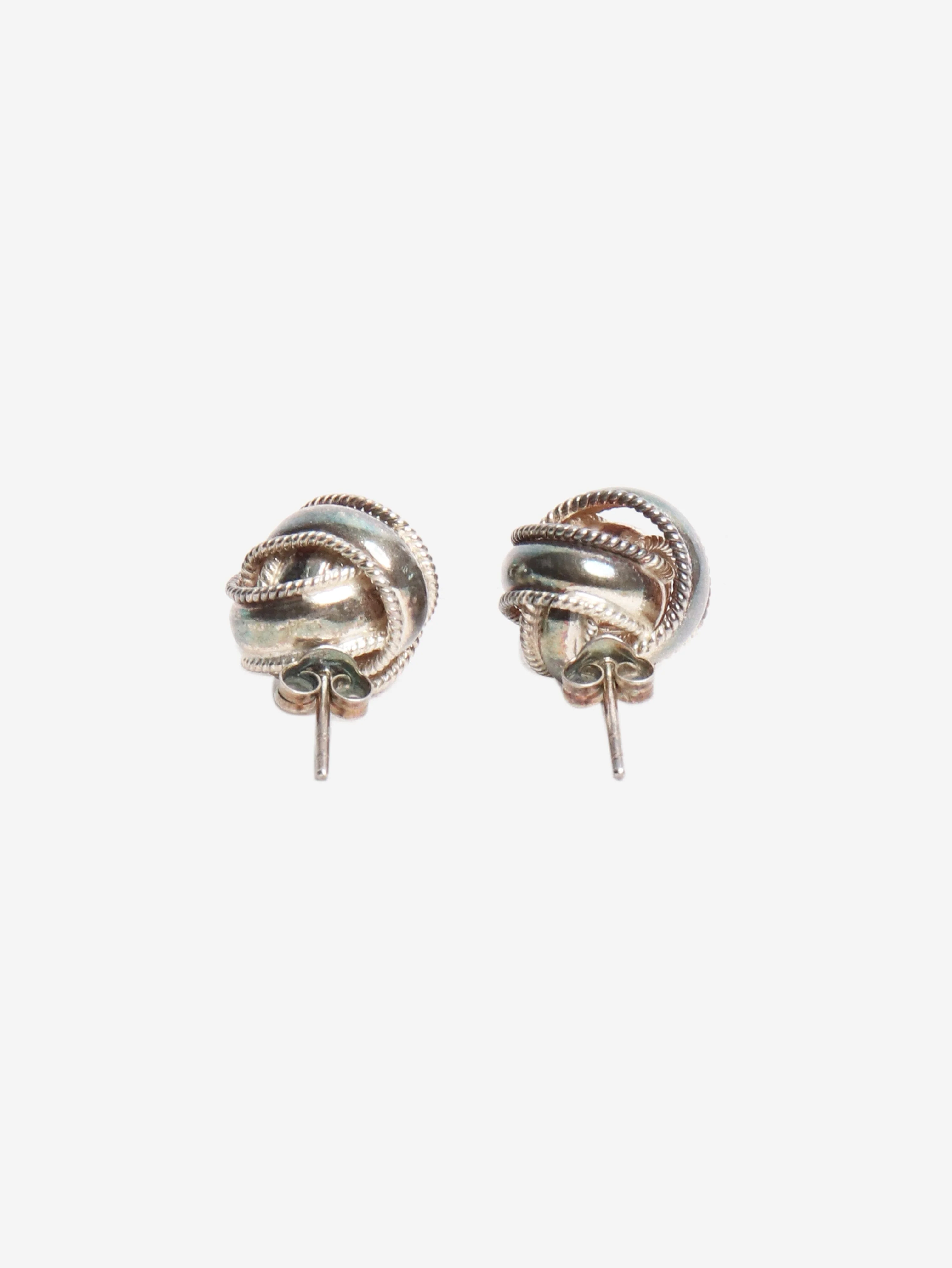 Silver knot stud earring - Image 2