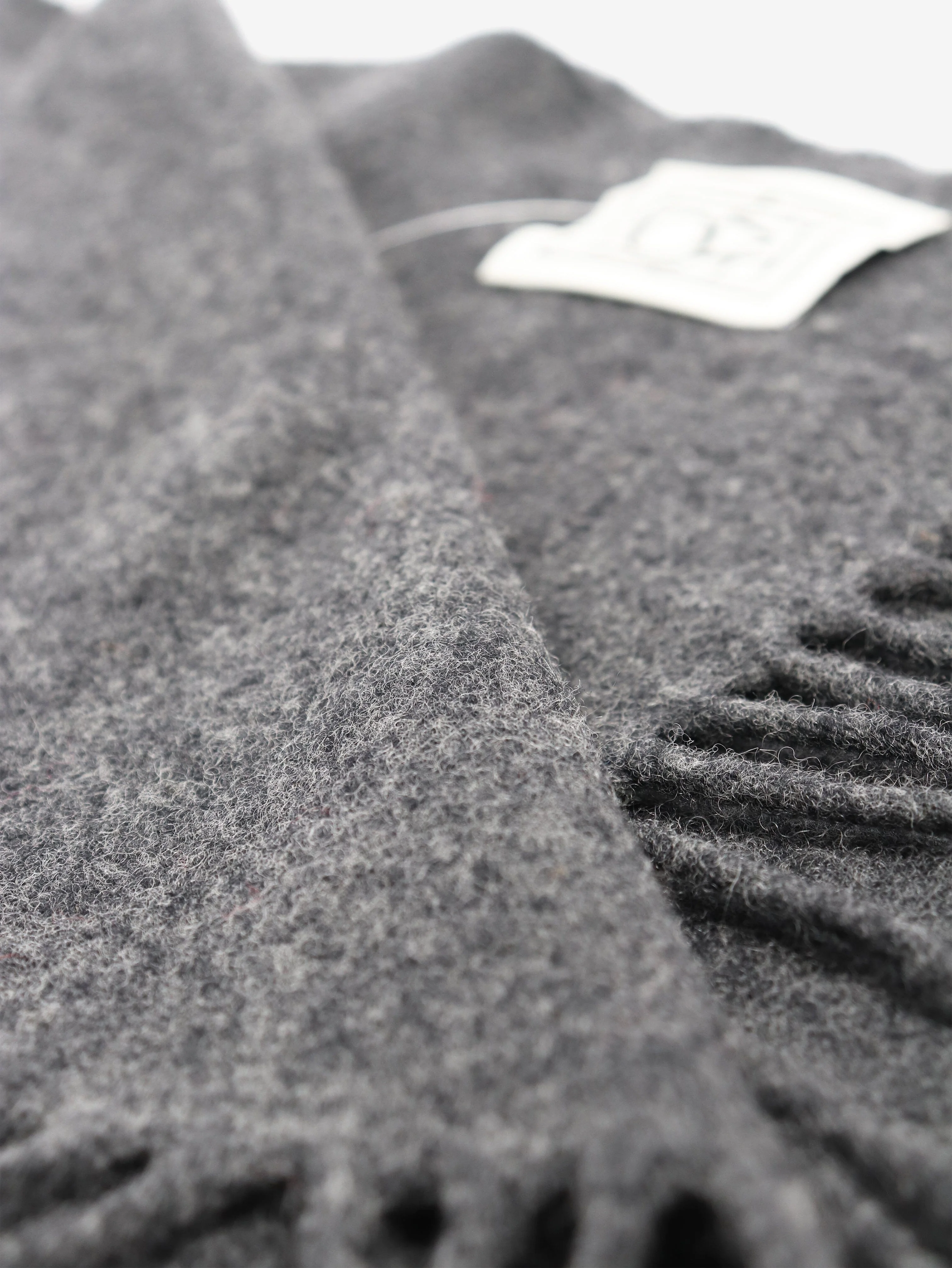 Dark grey classic wool scarf - Image 3