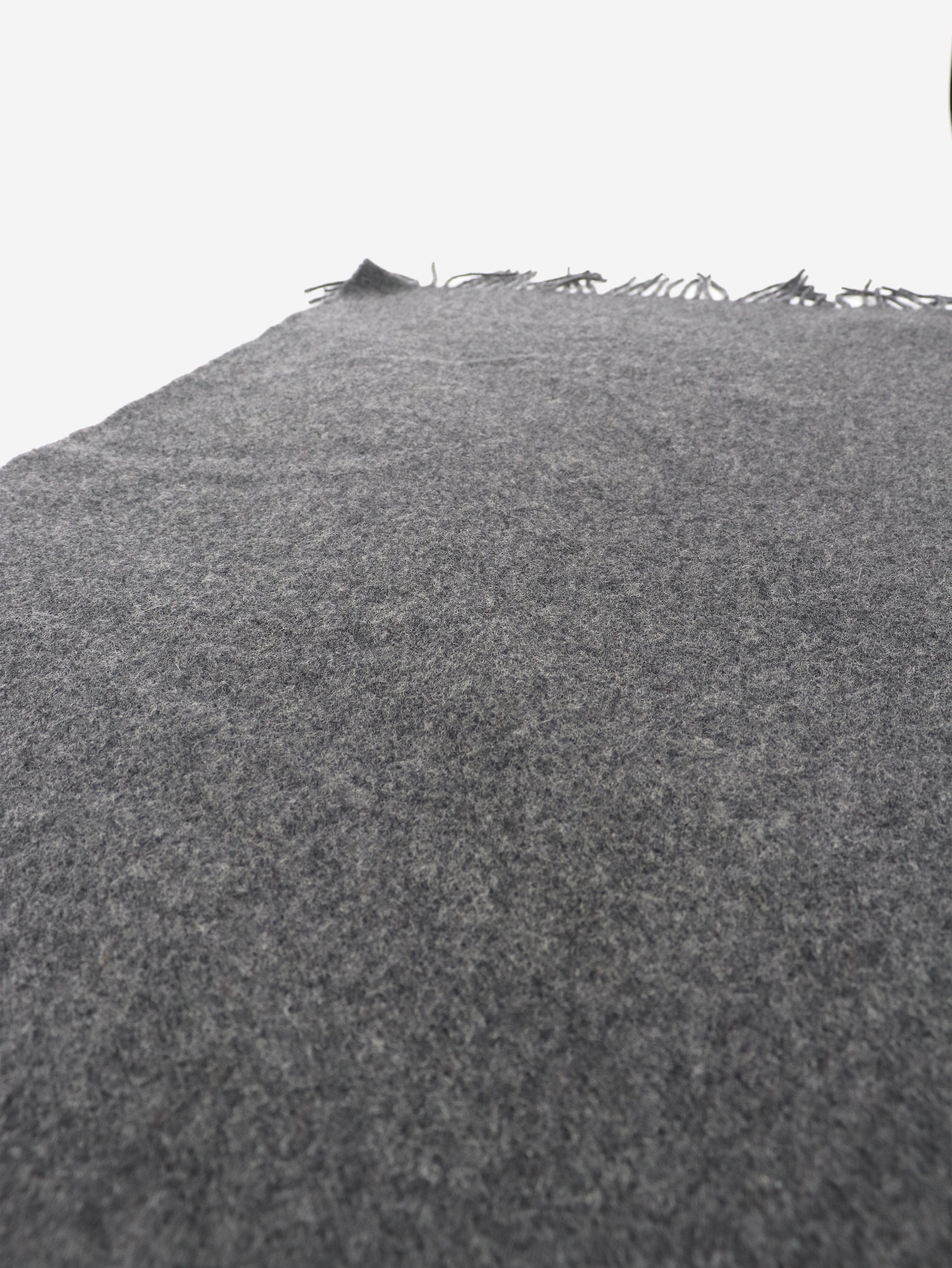 Dark grey classic wool scarf - Image 4