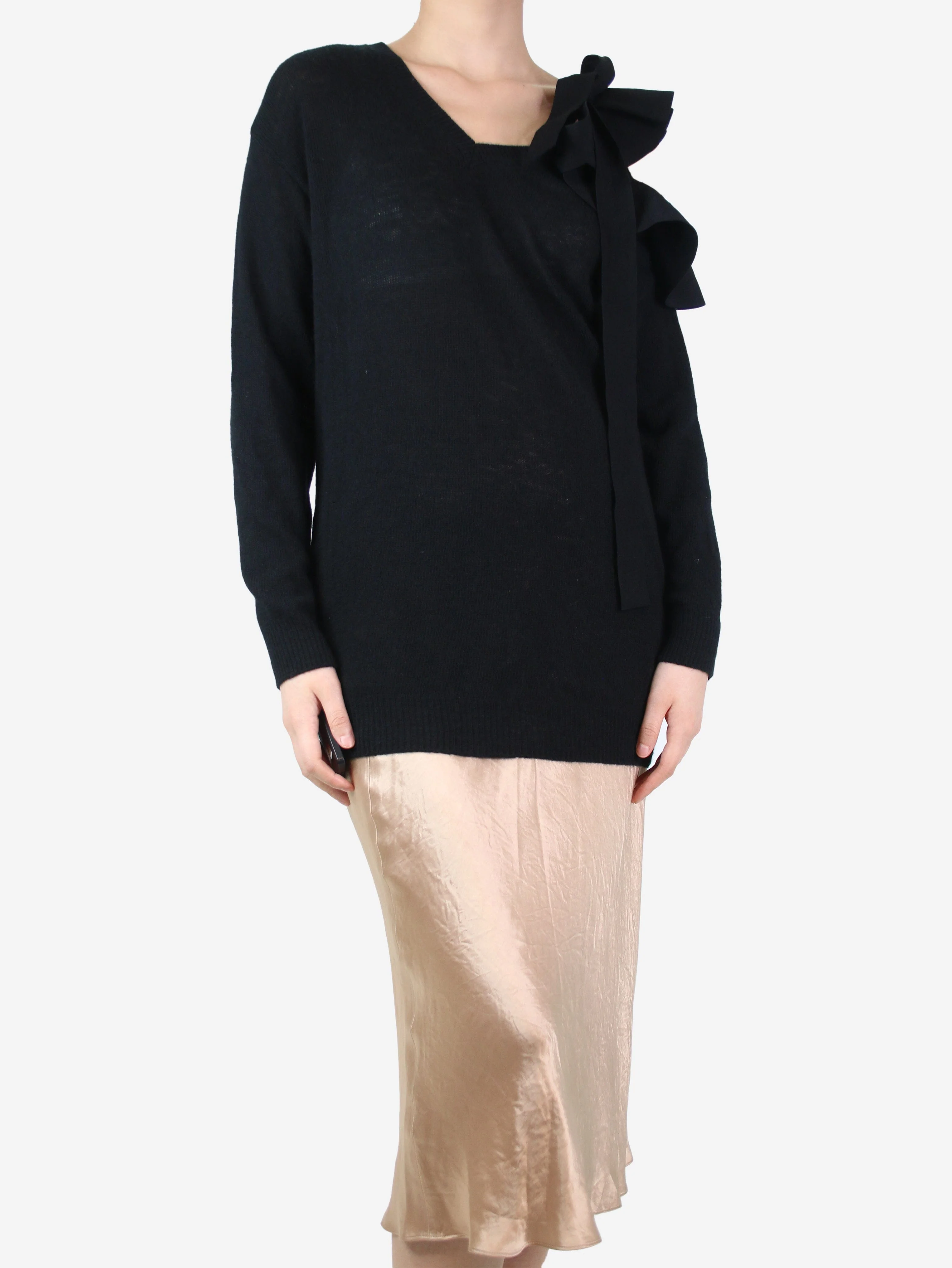 Black v-neck ruffled jumper - size S - Image 3