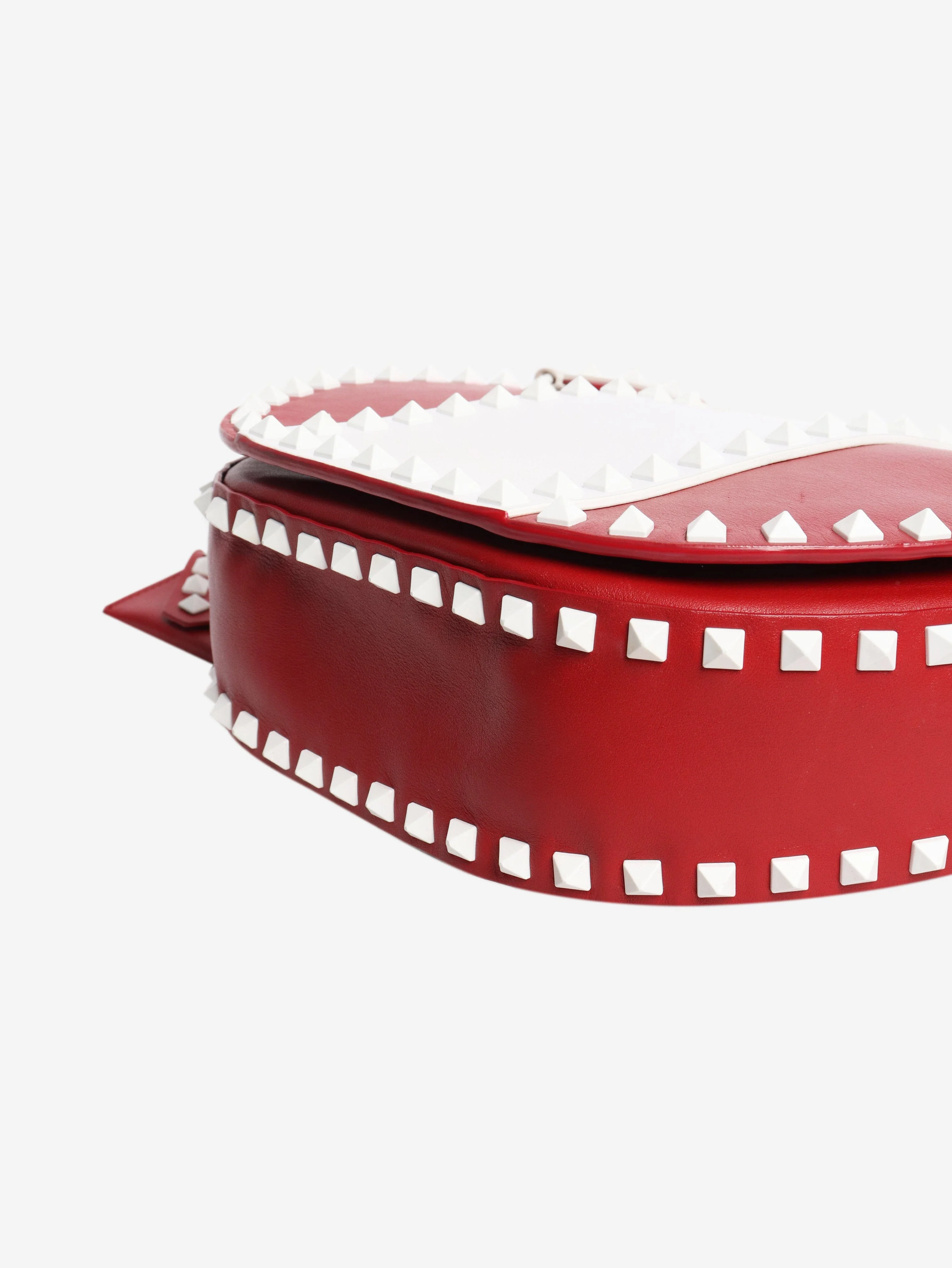 Red and white Rockstud Saddle bag - Image 4