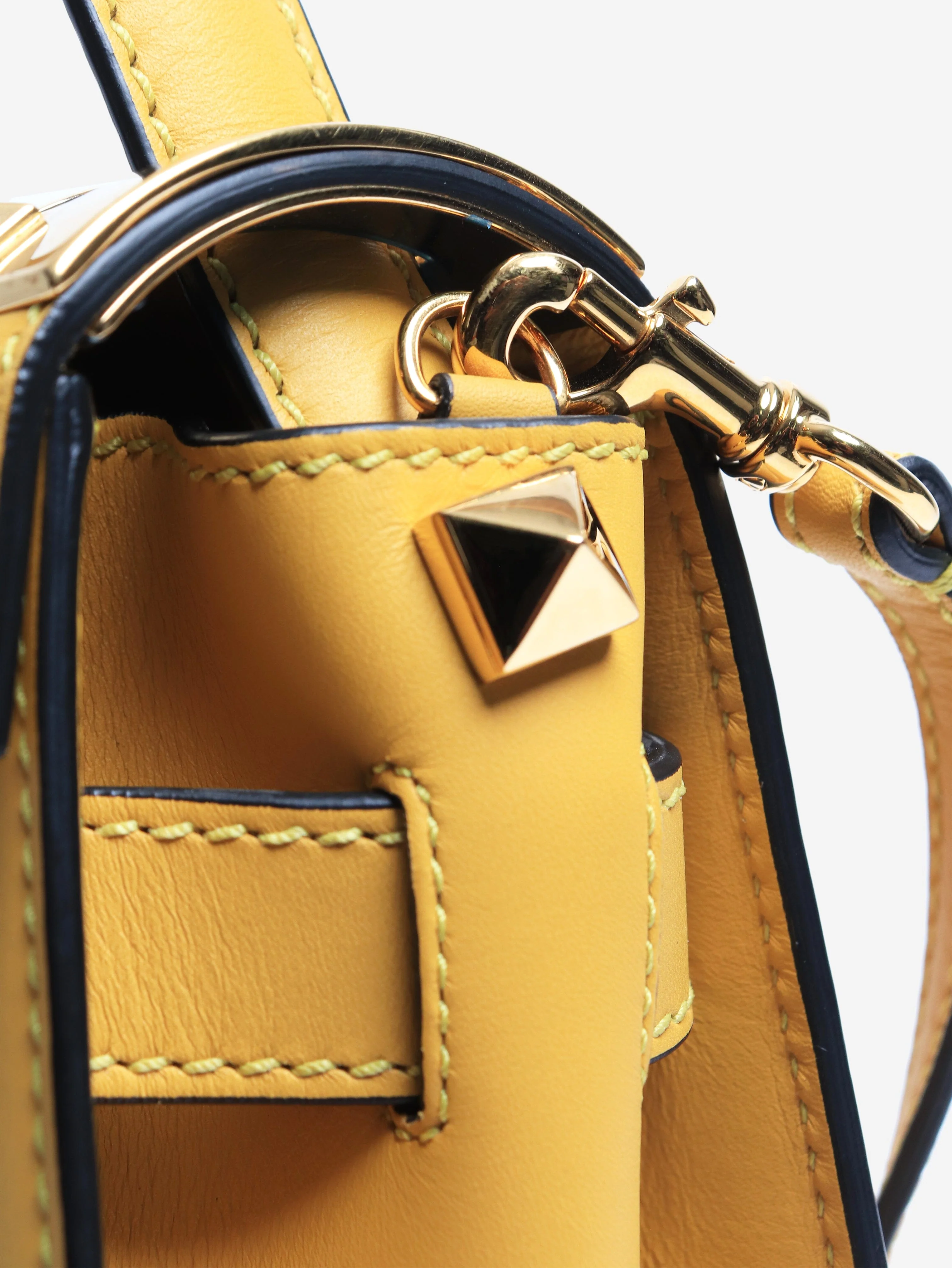 Yellow My Rockstud leather shoulder bag - Image 6