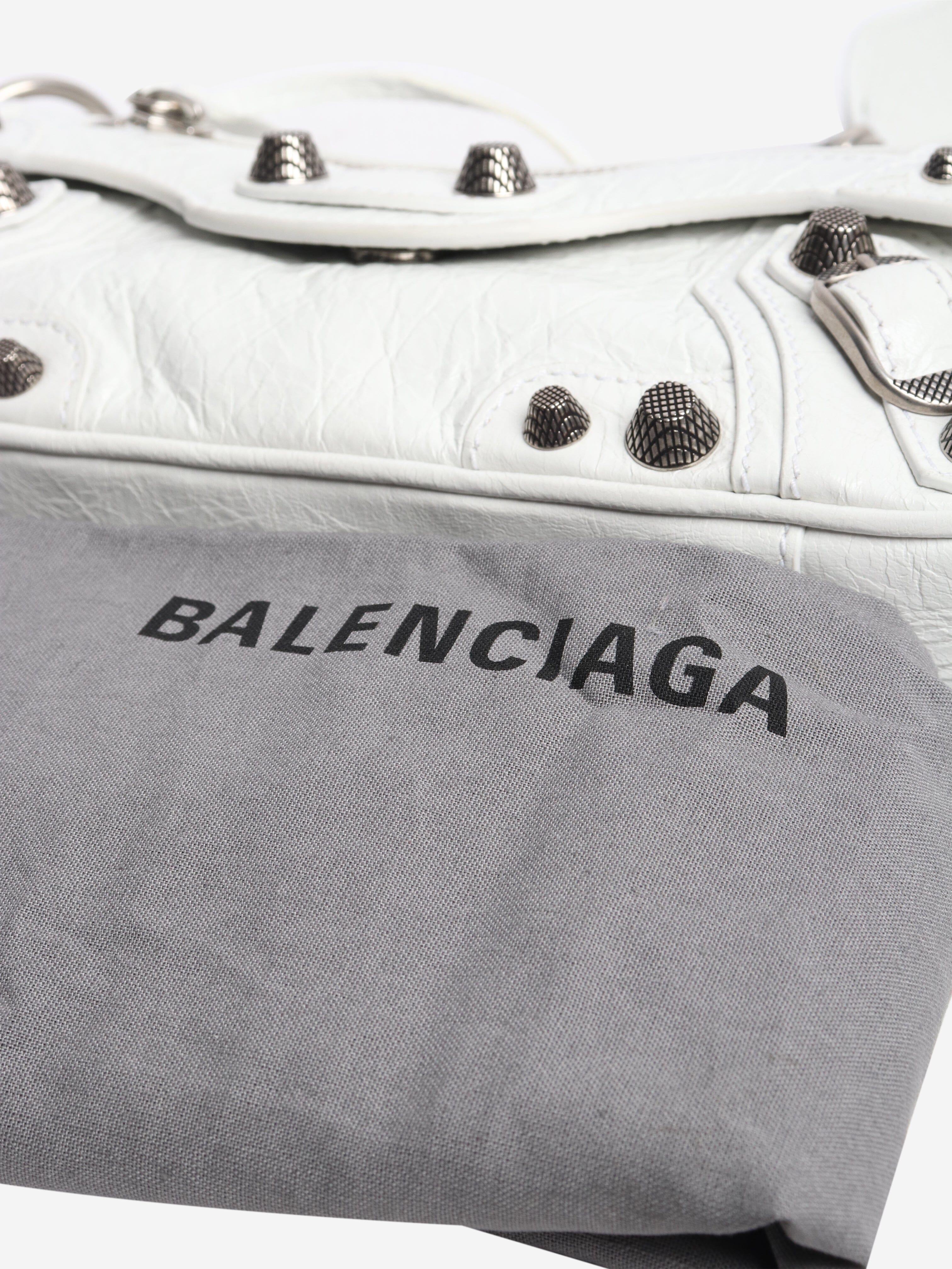 White Le Cagole sling shoulder bag - Image 6